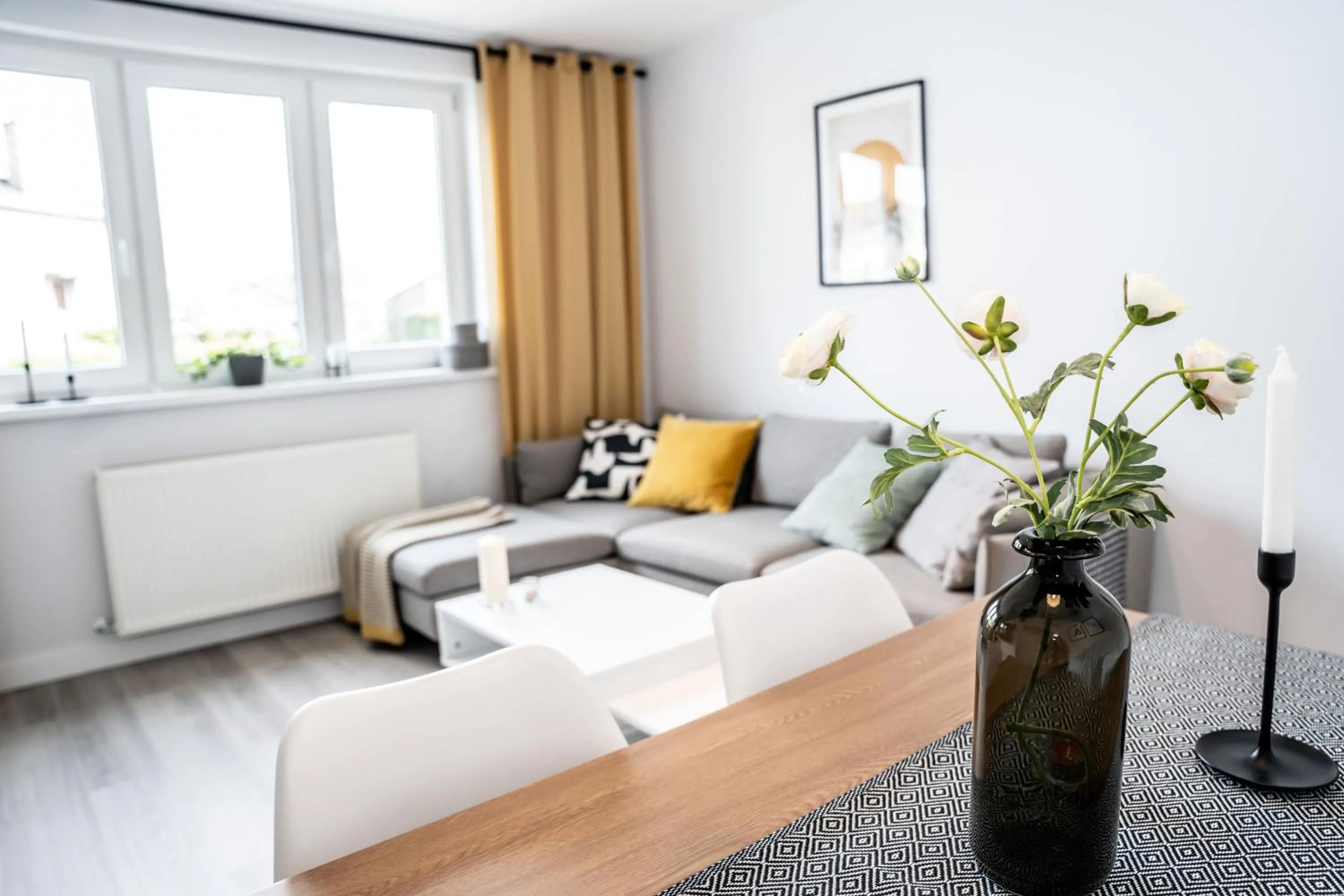 Luxurious Two Bedroom Apartment with Private Parking