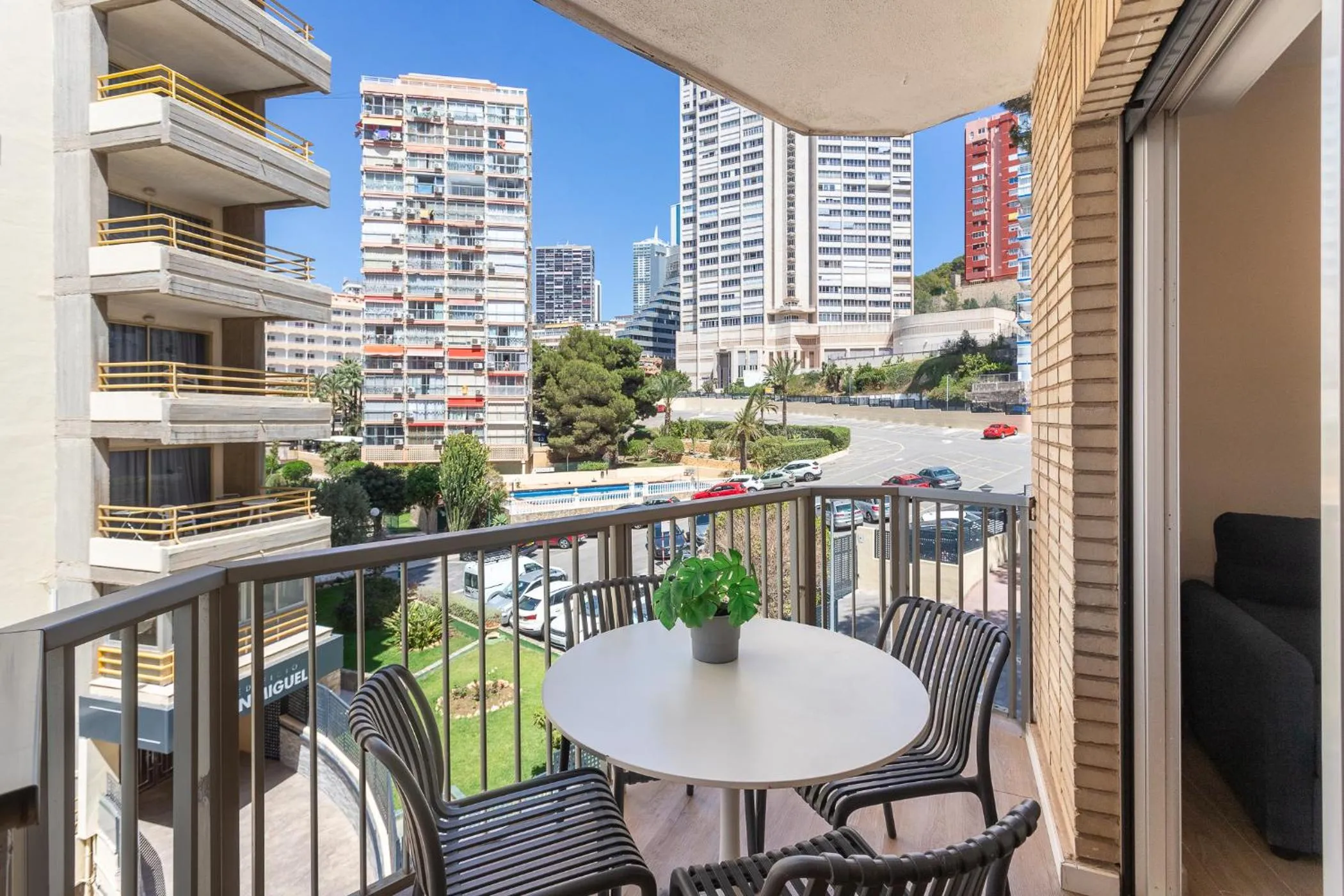 Balcony/Terrace in ARENAL SUITES BENIDORM