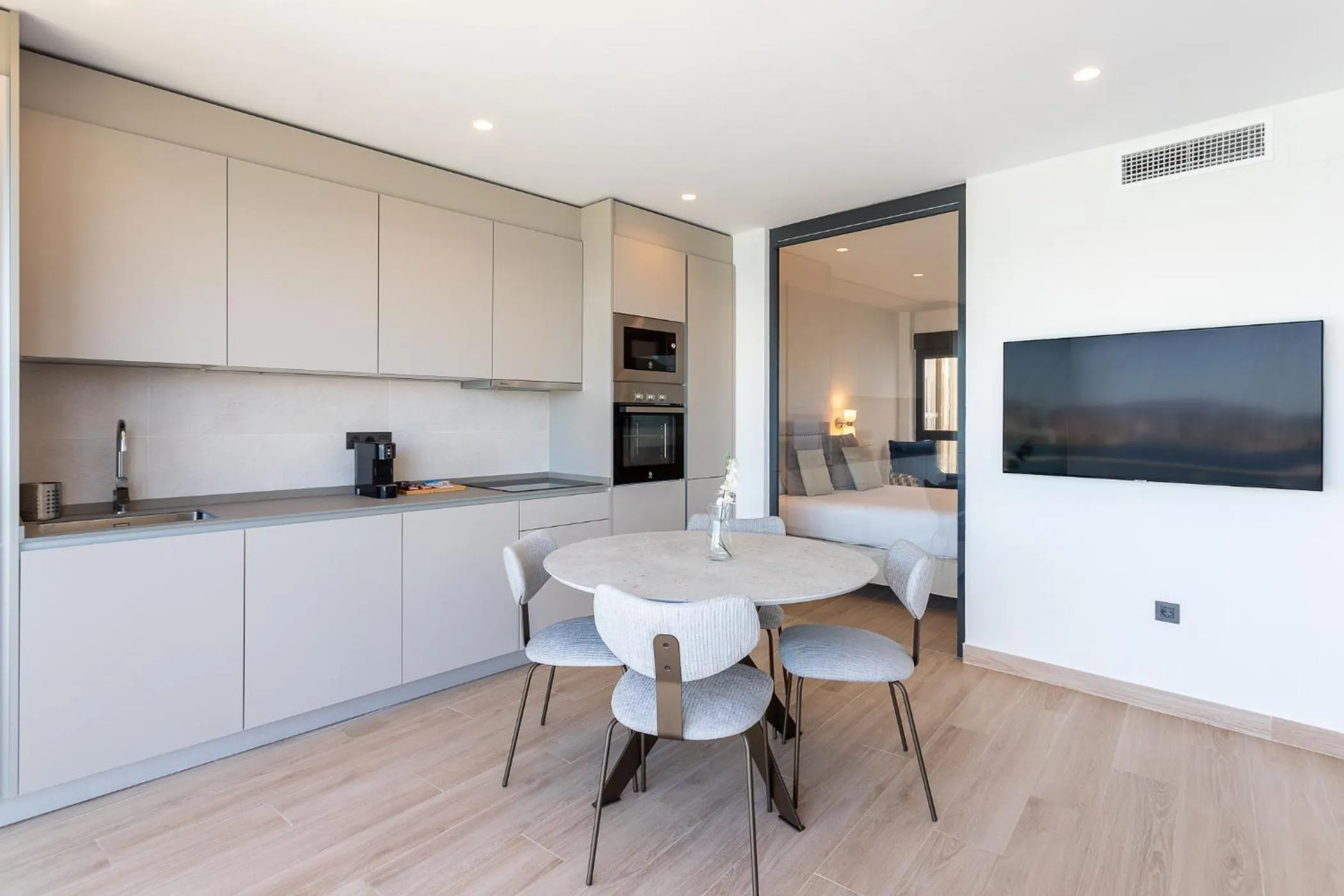TV and multimedia in ARENAL SUITES BENIDORM