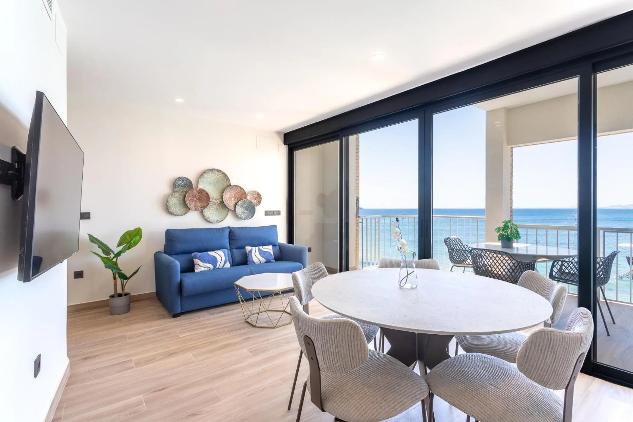 TV and multimedia in ARENAL SUITES BENIDORM