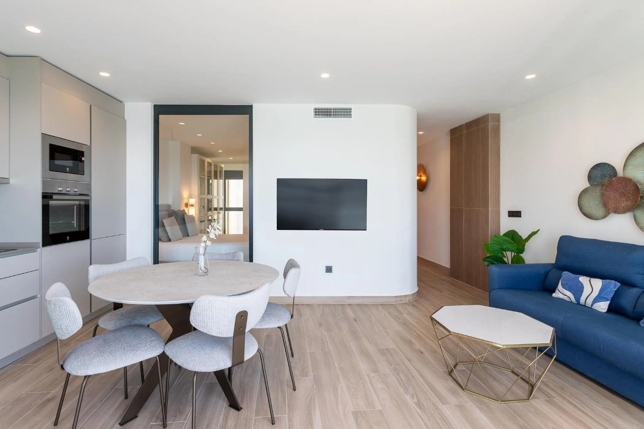 Kitchen or kitchenette in ARENAL SUITES BENIDORM