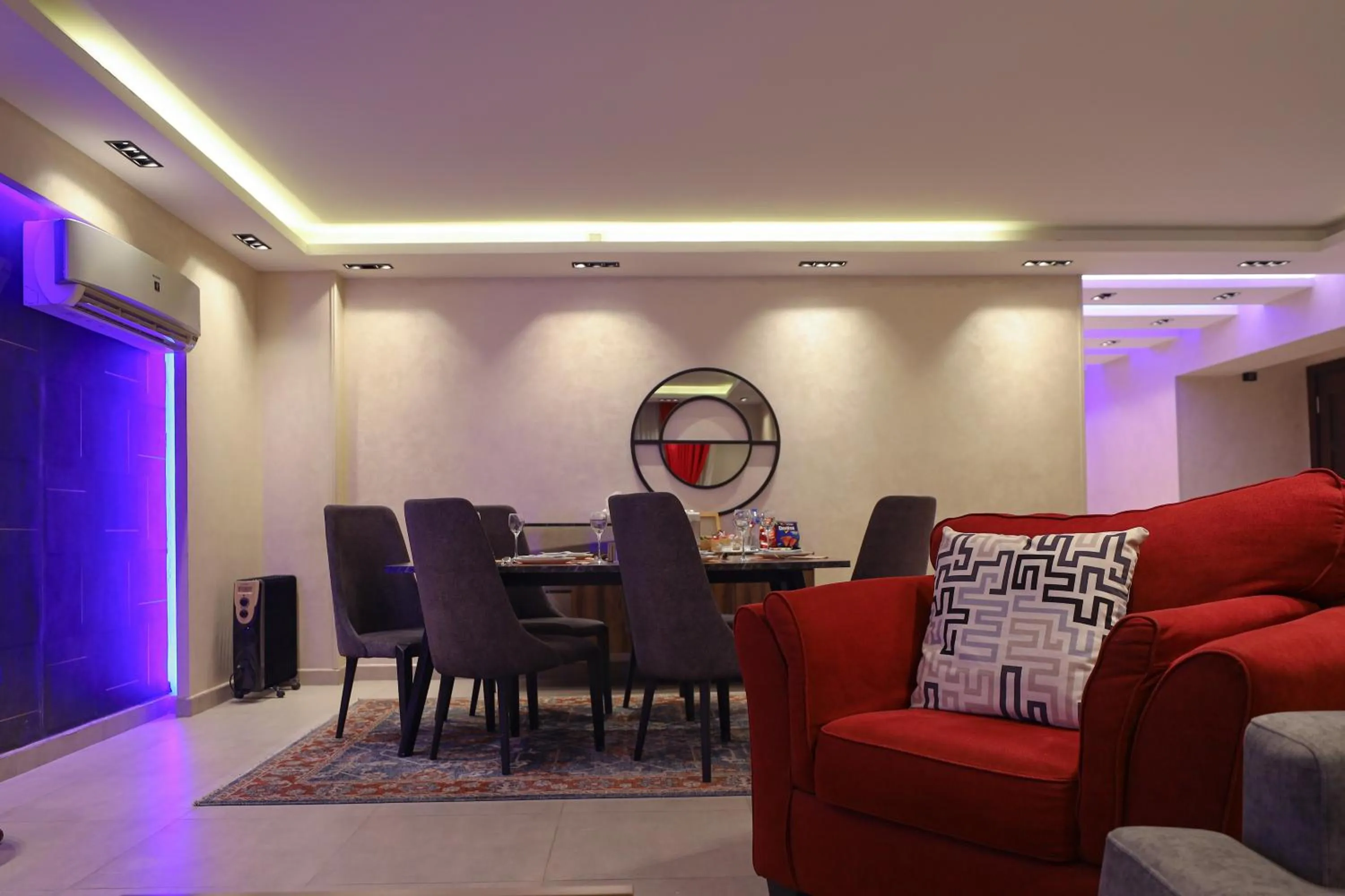 Dining area in ArabElite