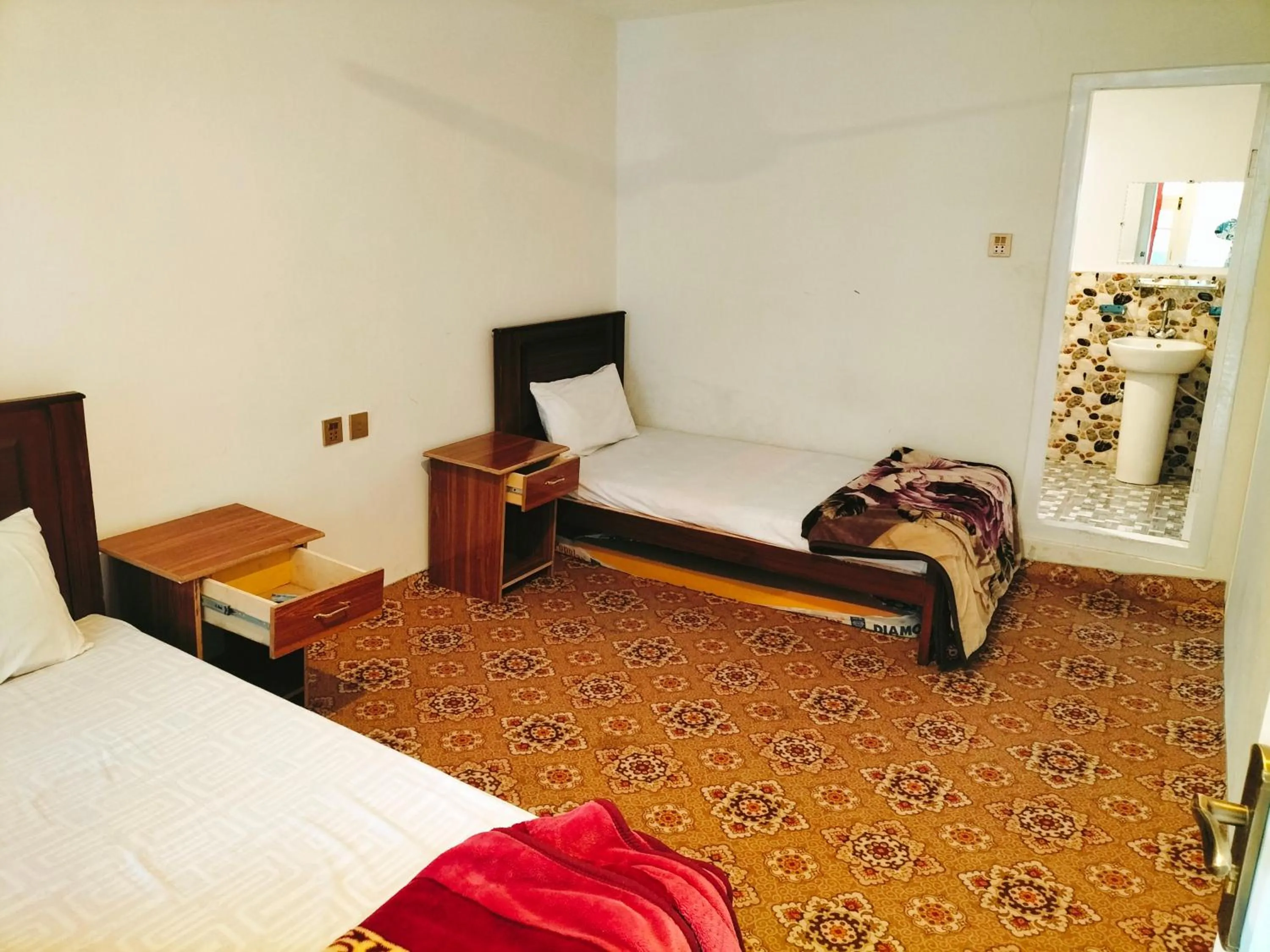 Bedroom, Bed in Skardu View Point Hotel
