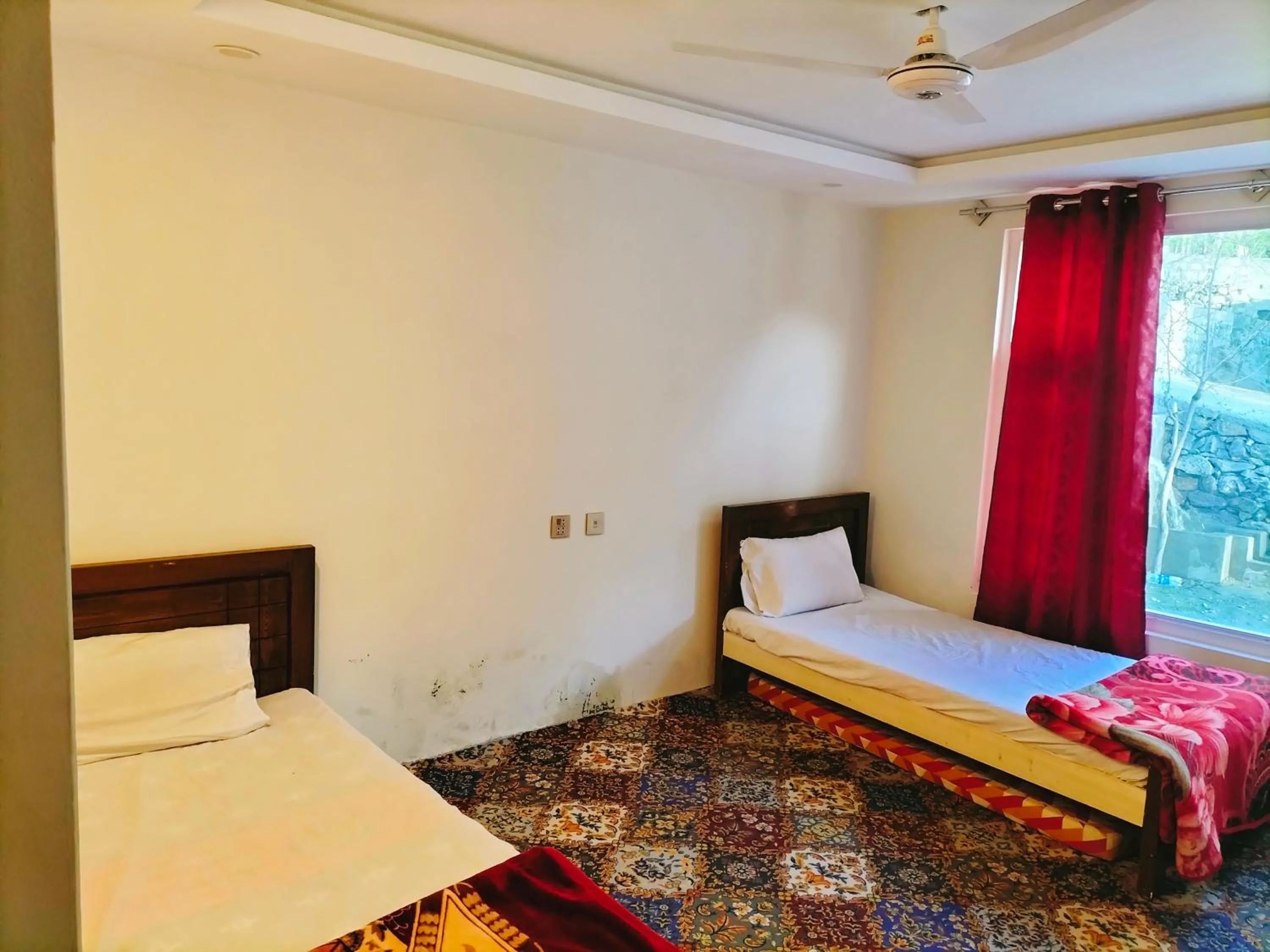 Bedroom, Bed in Skardu View Point Hotel