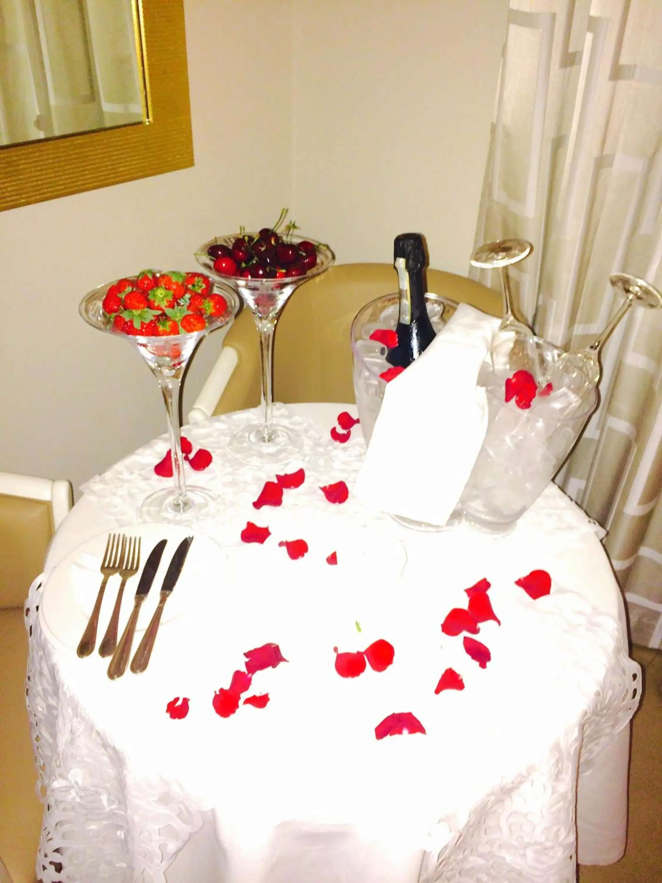 Food and drinks in Augustana House and Suites Food and drinks in Augustana House and Suites