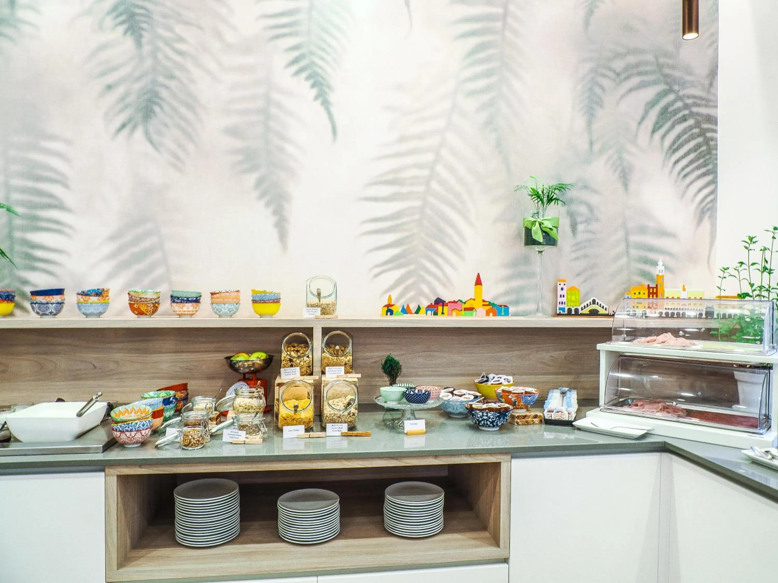 Breakfast in Hotel Angelo