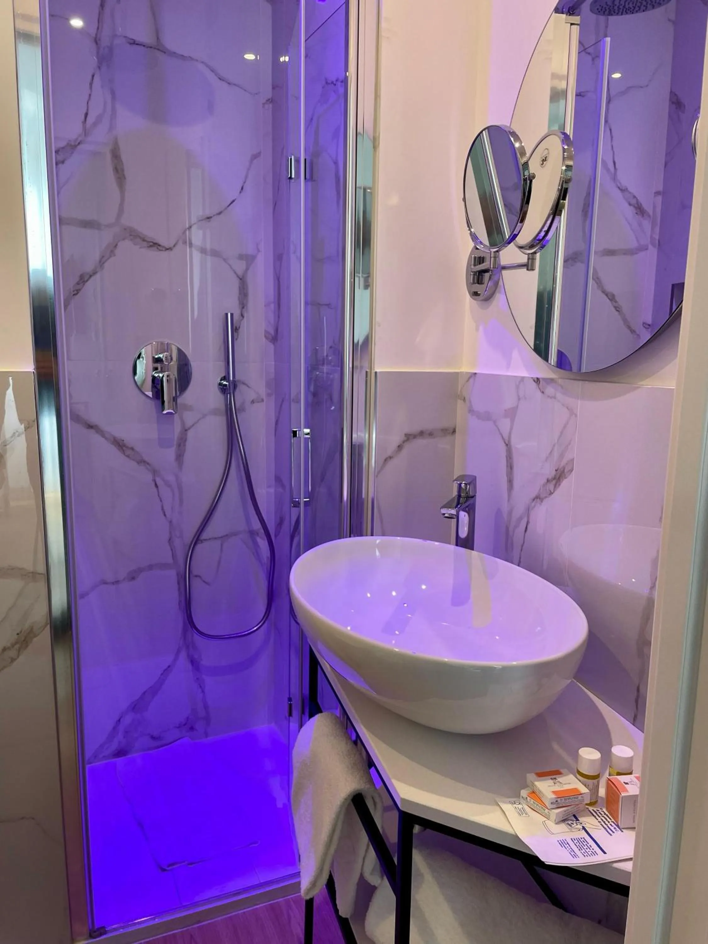 Shower in Hotel Patria