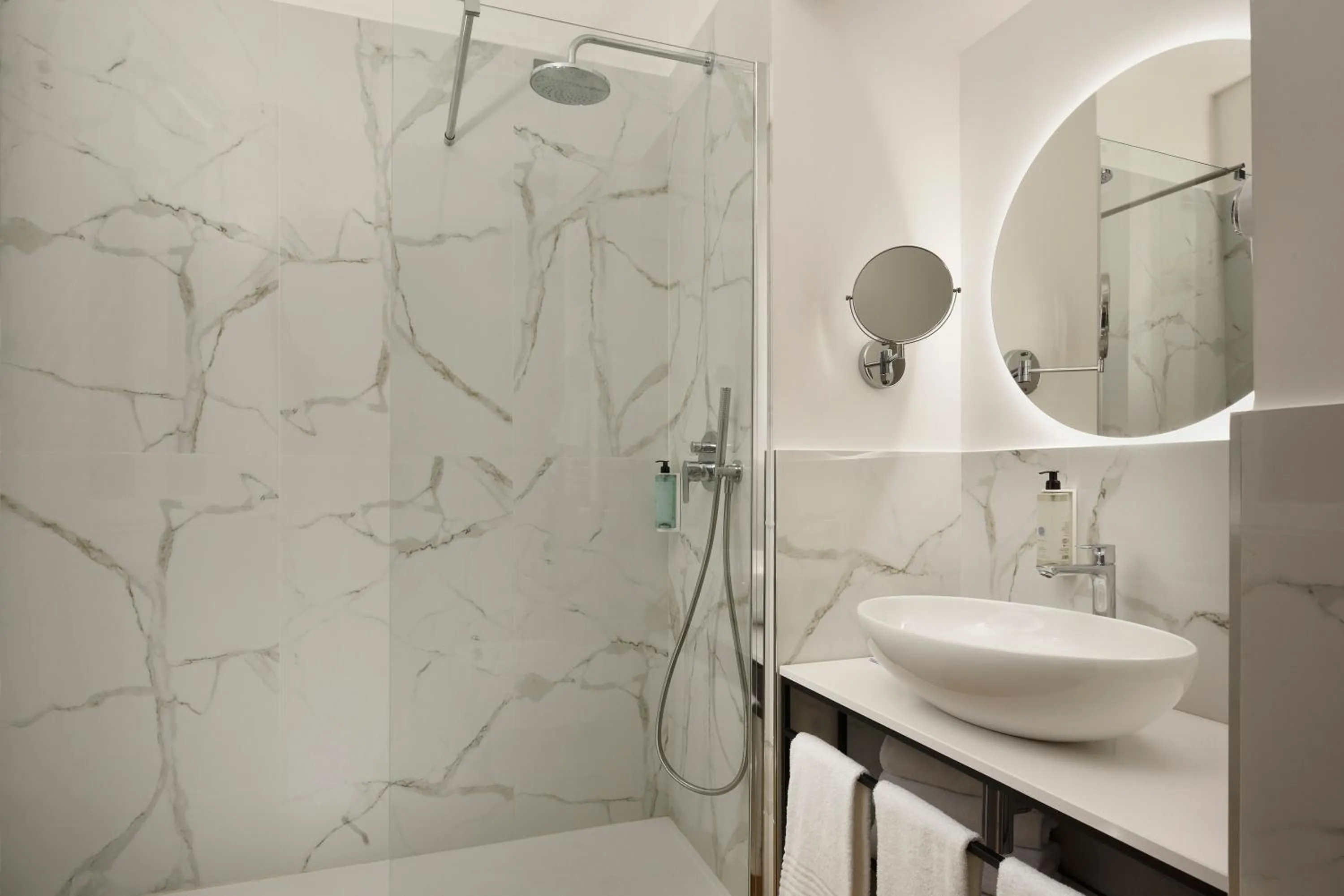 Shower in Hotel Patria