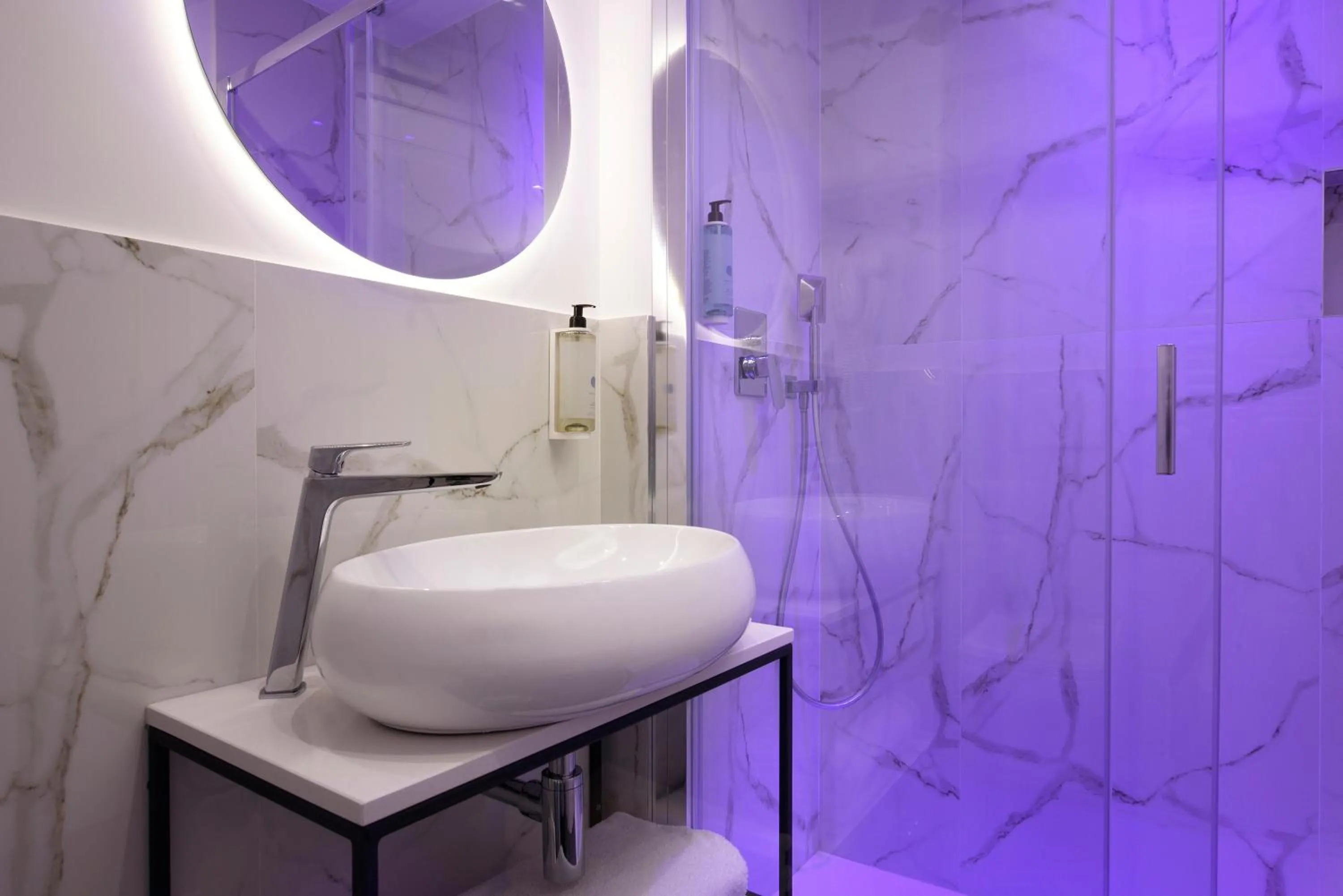Shower in Hotel Patria