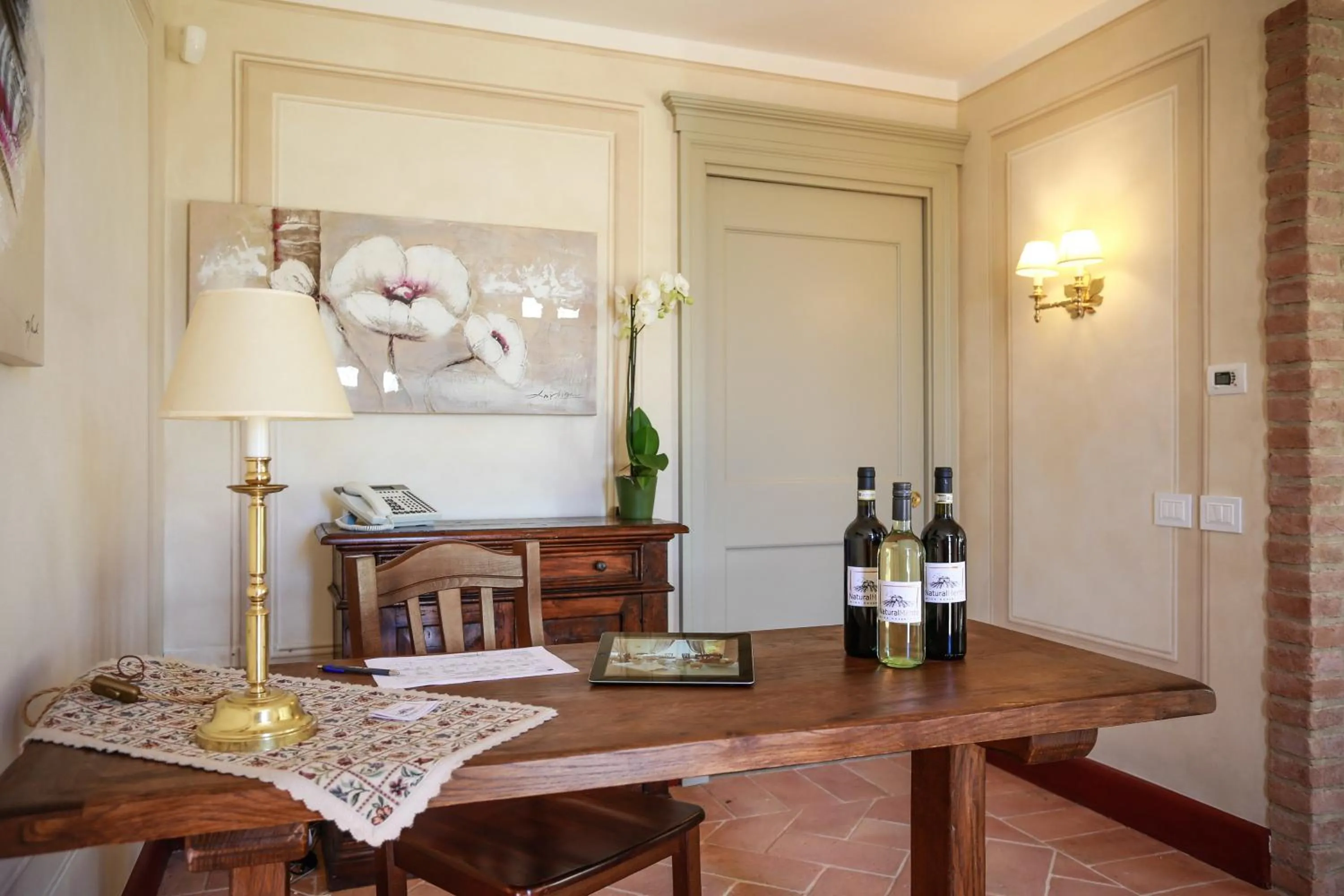 Lobby or reception in NaturalMente Wine Resort