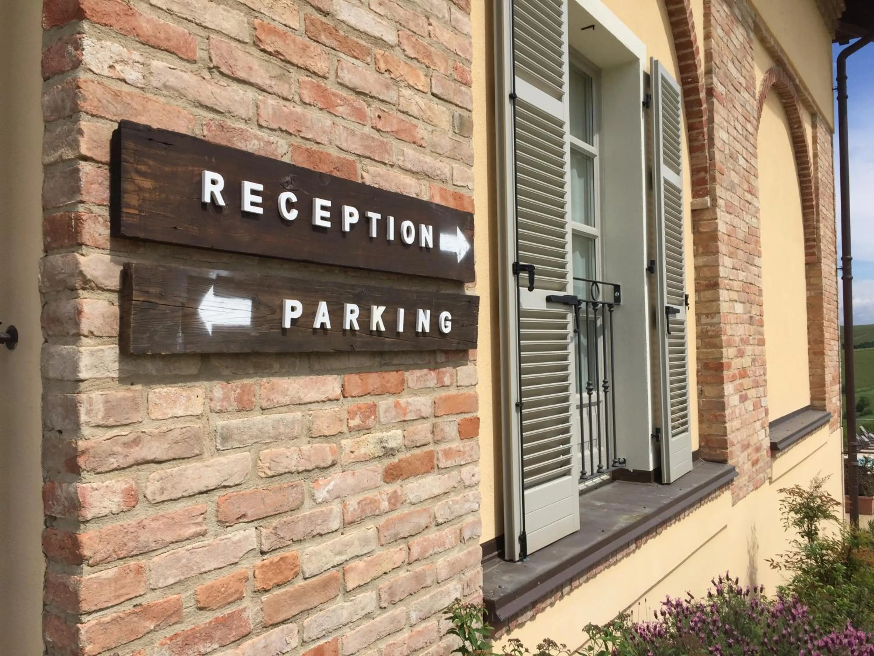 Facade/entrance in NaturalMente Wine Resort