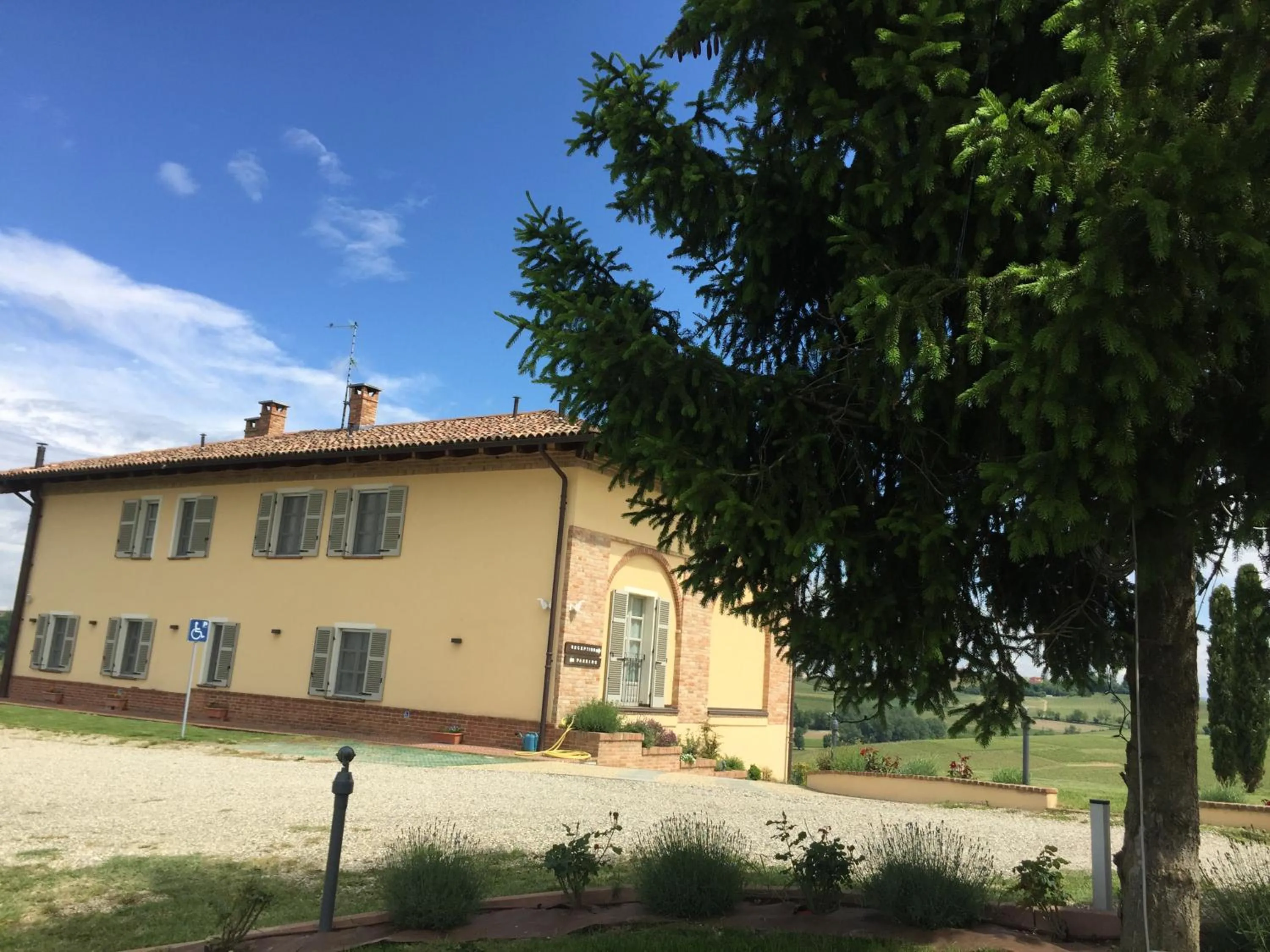 Facade/entrance in NaturalMente Wine Resort