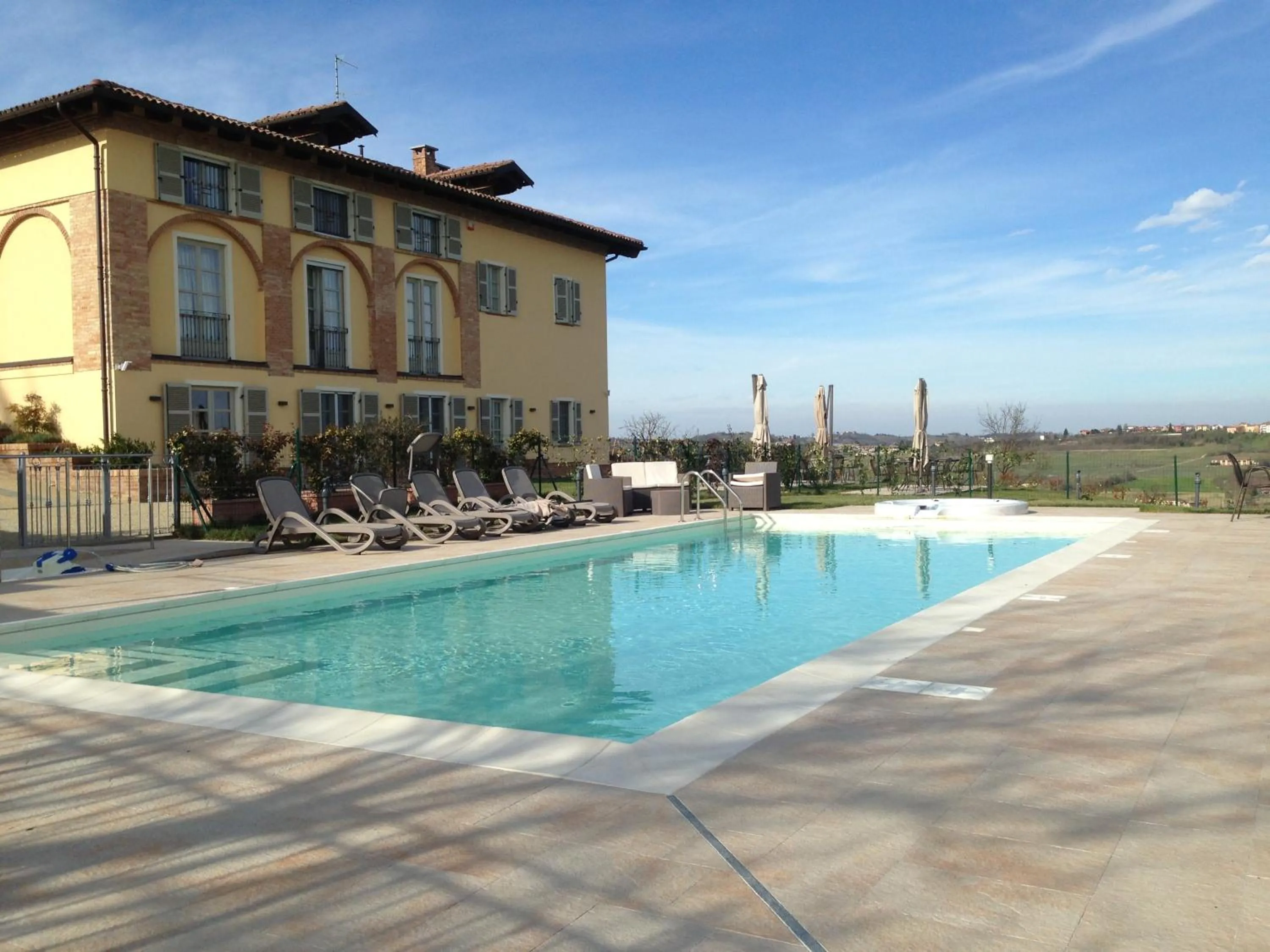 Swimming pool in NaturalMente Wine Resort