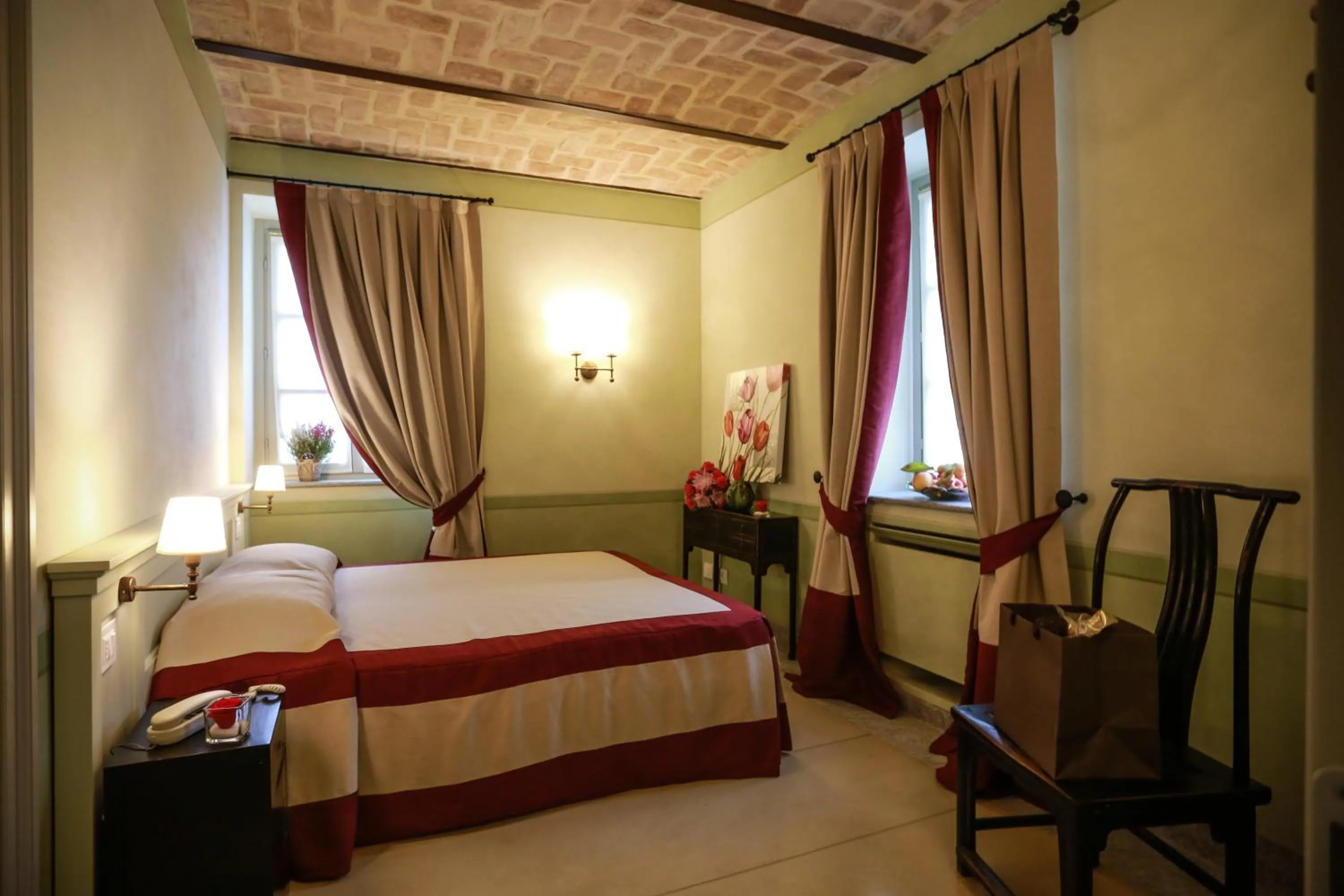 Bedroom, Bed in NaturalMente Wine Resort