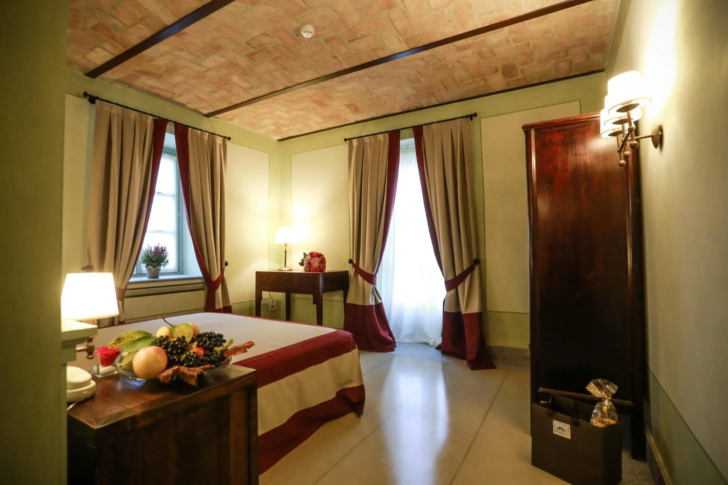 Bedroom, Bed in NaturalMente Wine Resort