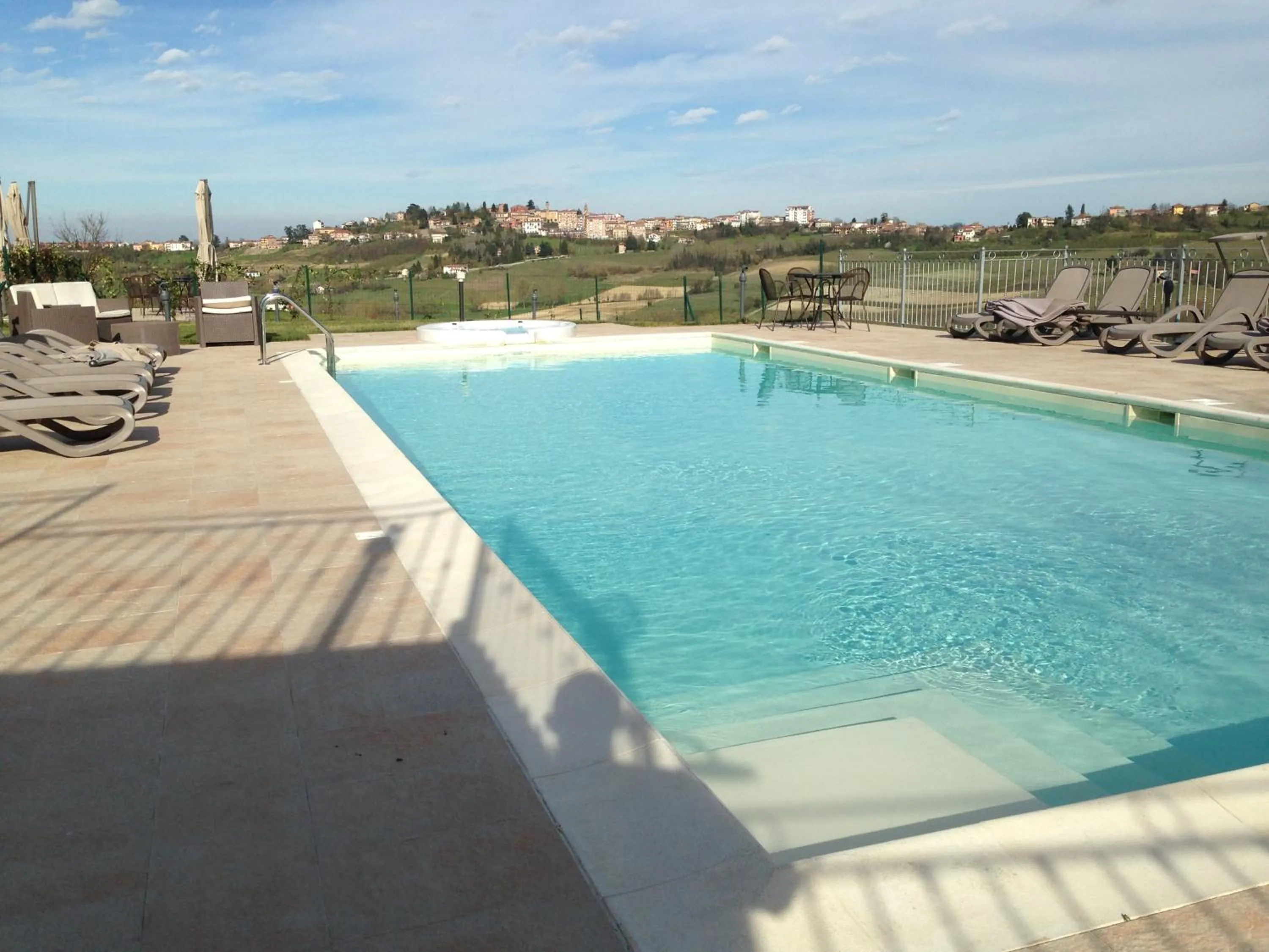 Swimming pool in NaturalMente Wine Resort
