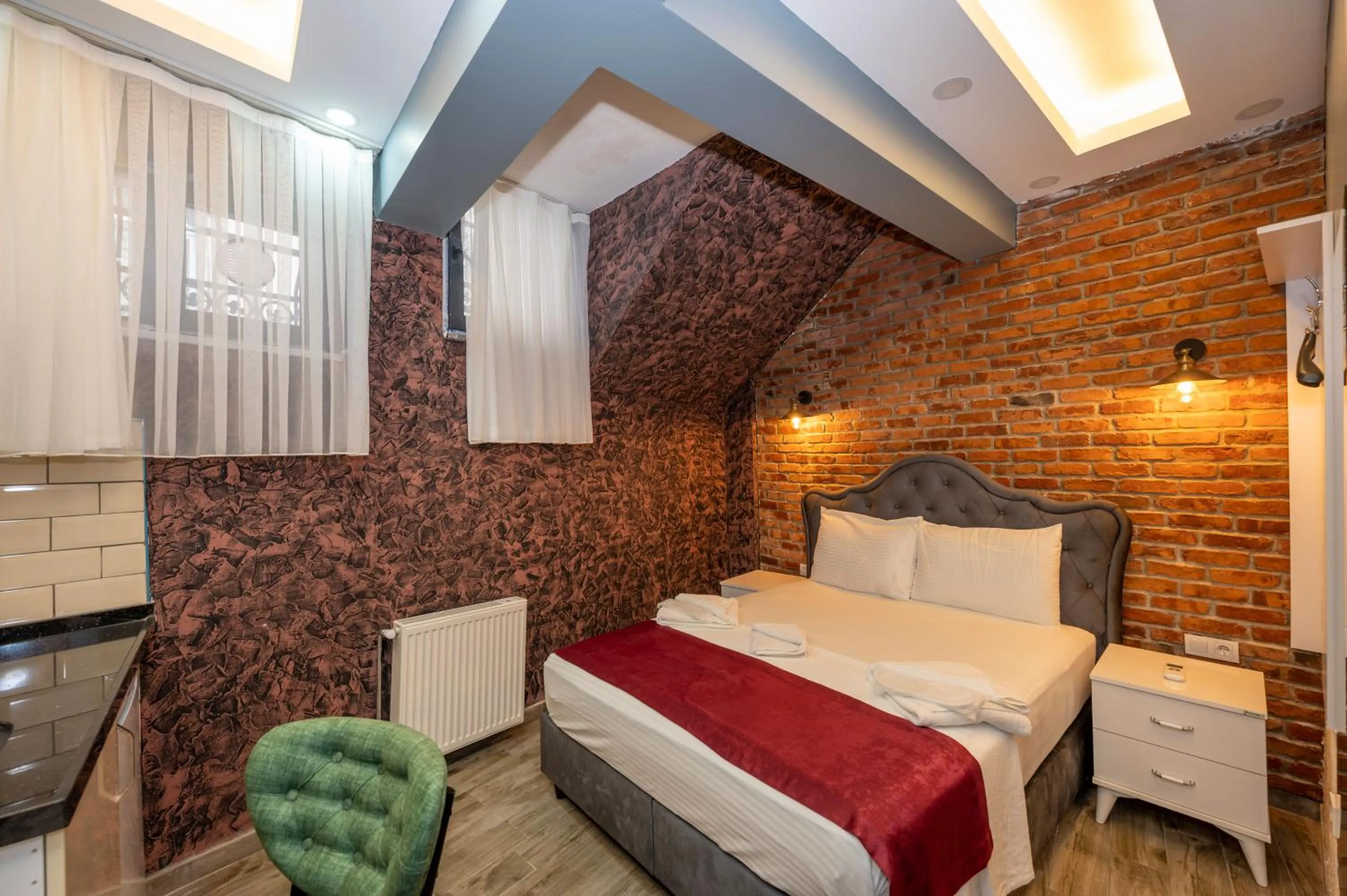 Bedroom, Bed in Taksim Story Residence