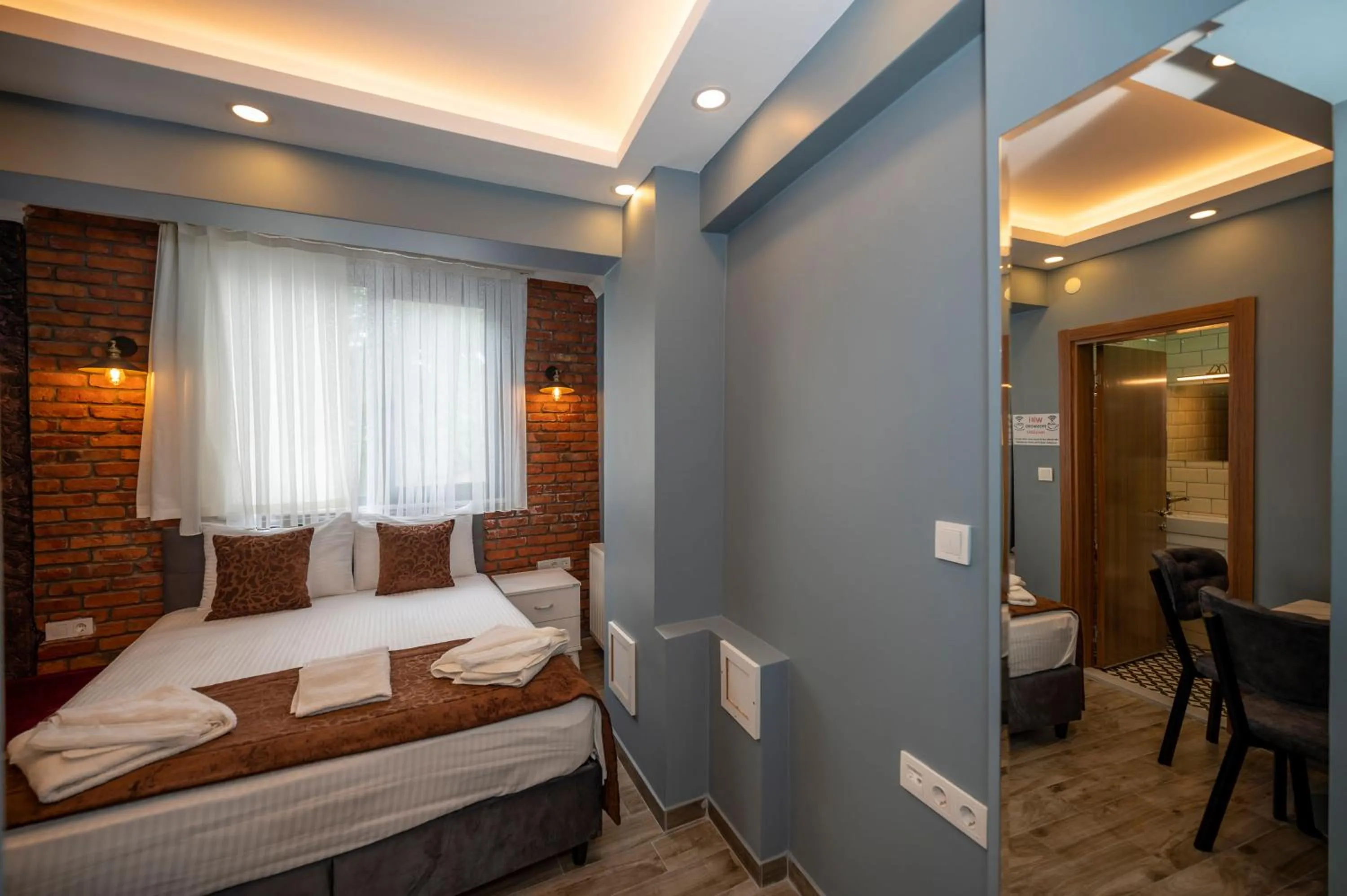 Photo of the whole room, Bed in Taksim Story Residence