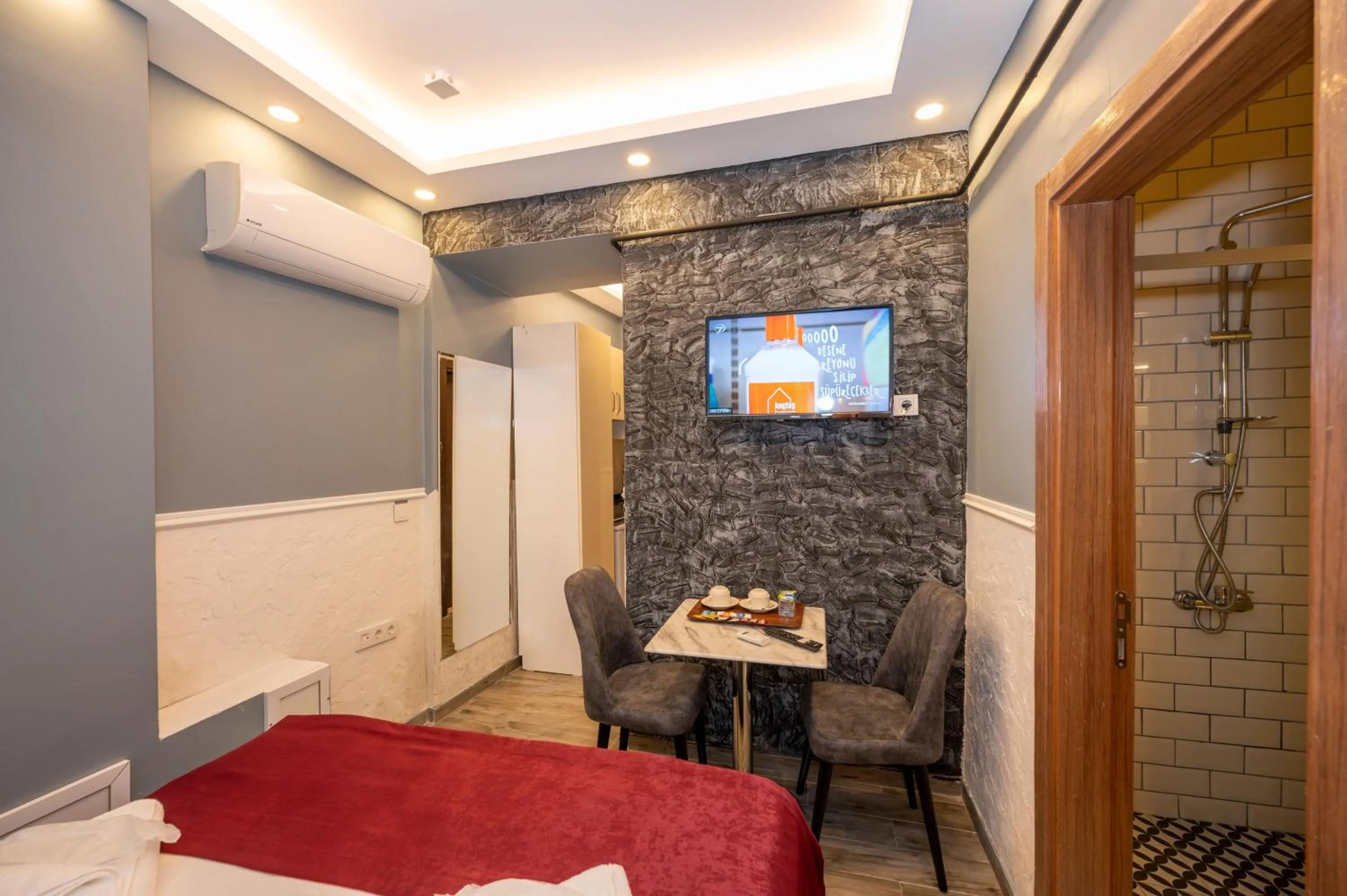 Seating area, Bed in Taksim Story Residence