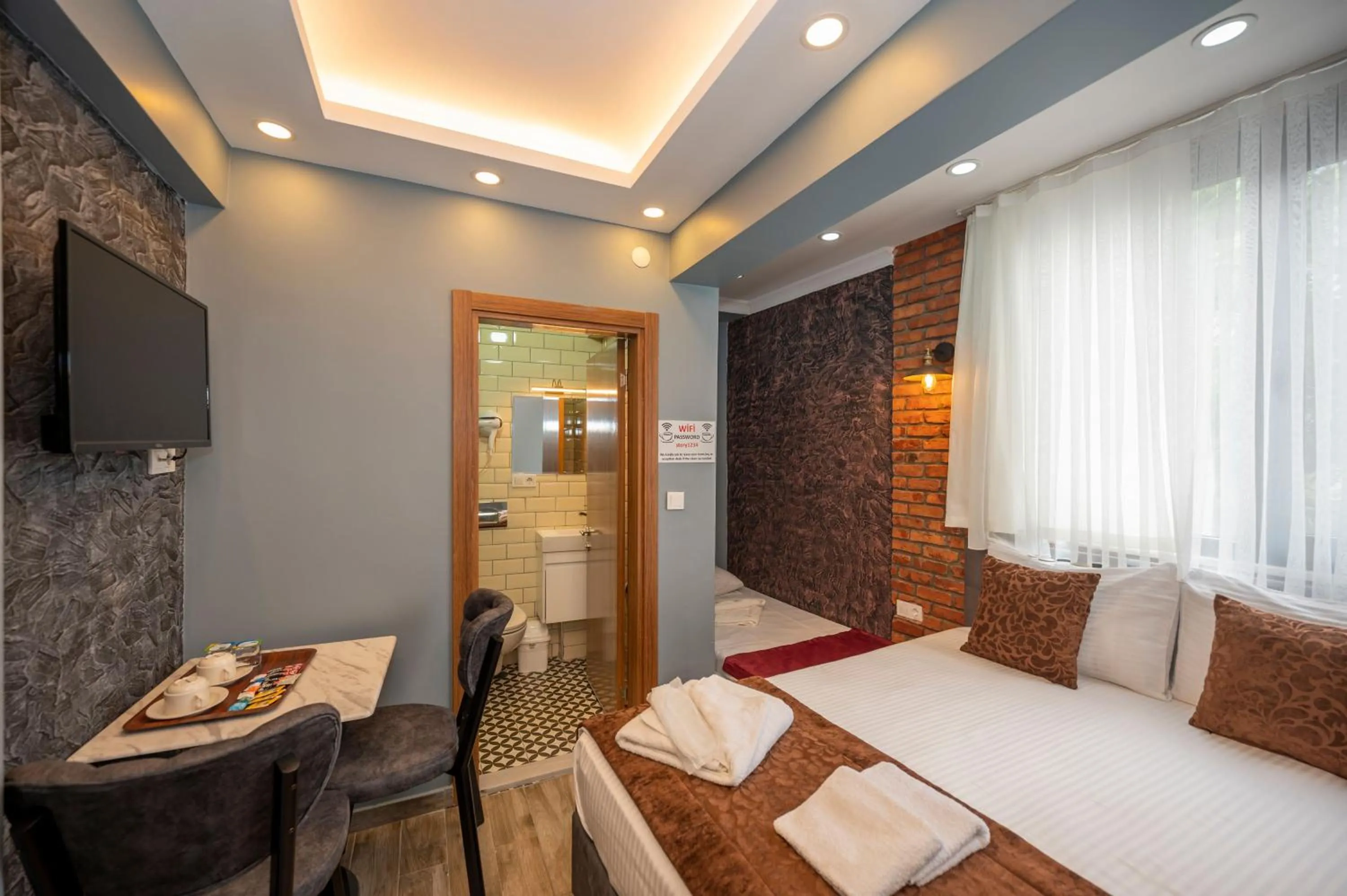 Photo of the whole room, Bed in Taksim Story Residence