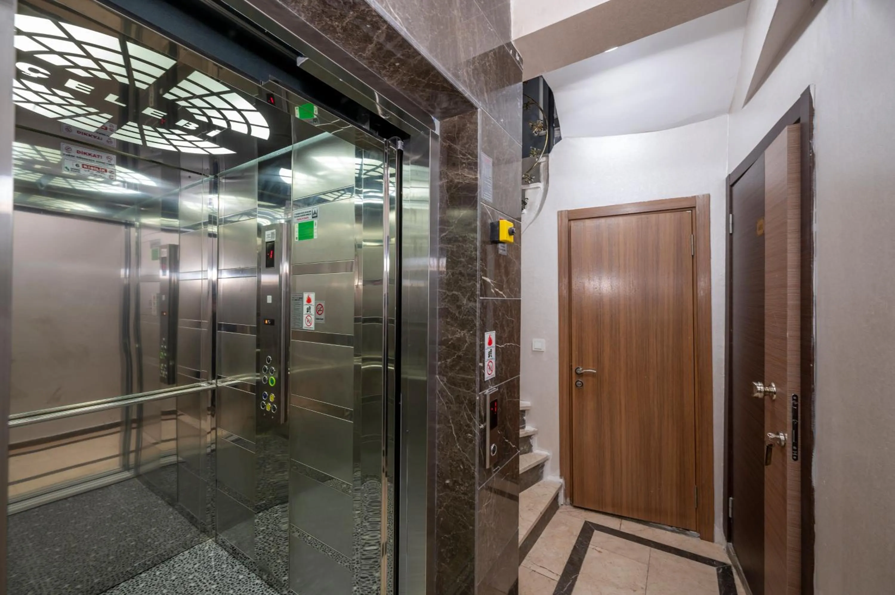 elevator in Taksim Story Residence