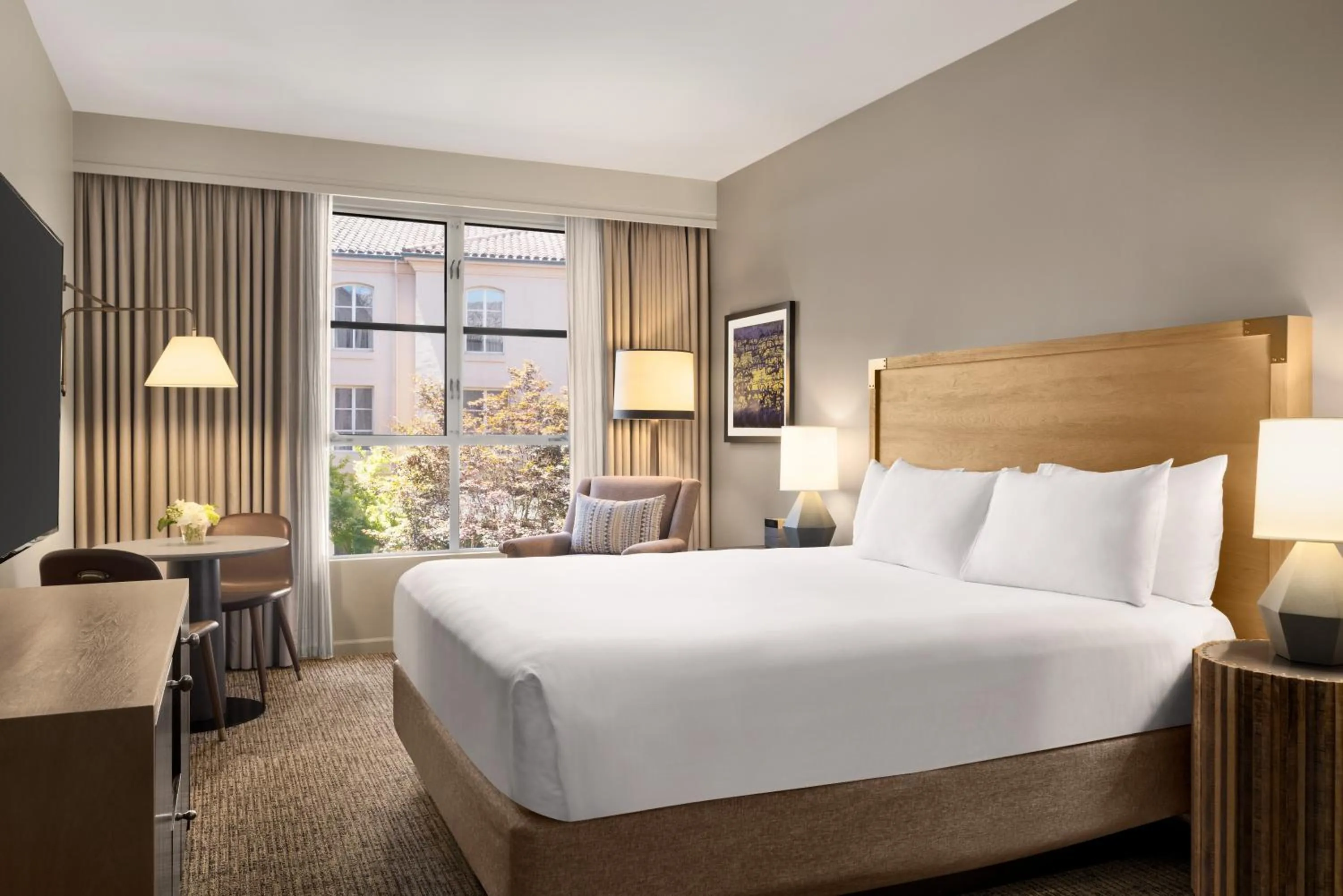 Bed in Hyatt Regency Sonoma Wine Country