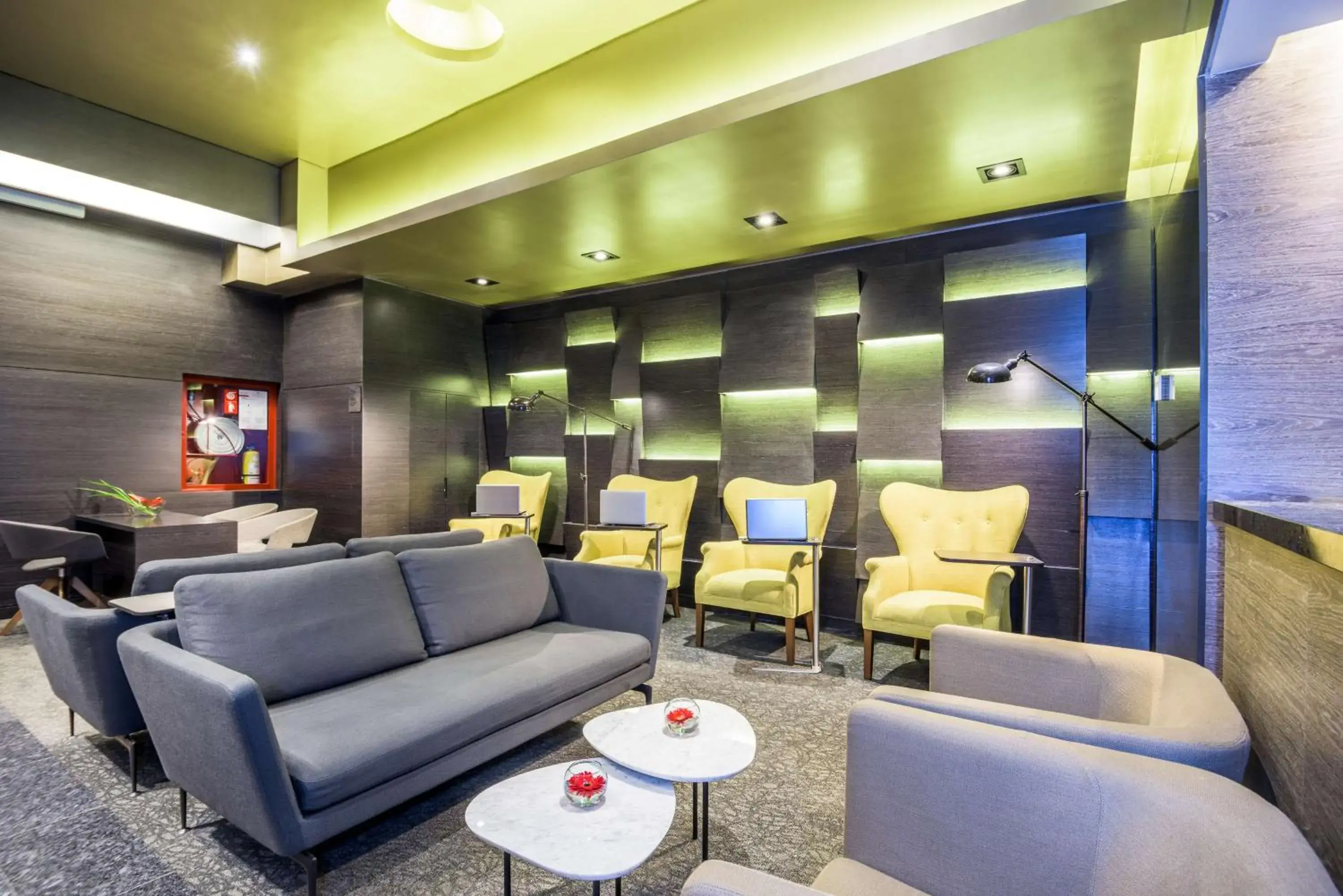 Lobby or reception in NH Collection Bogota Terra 100 Royal Lobby or reception in NH Collection Bogota Terra 100 Royal