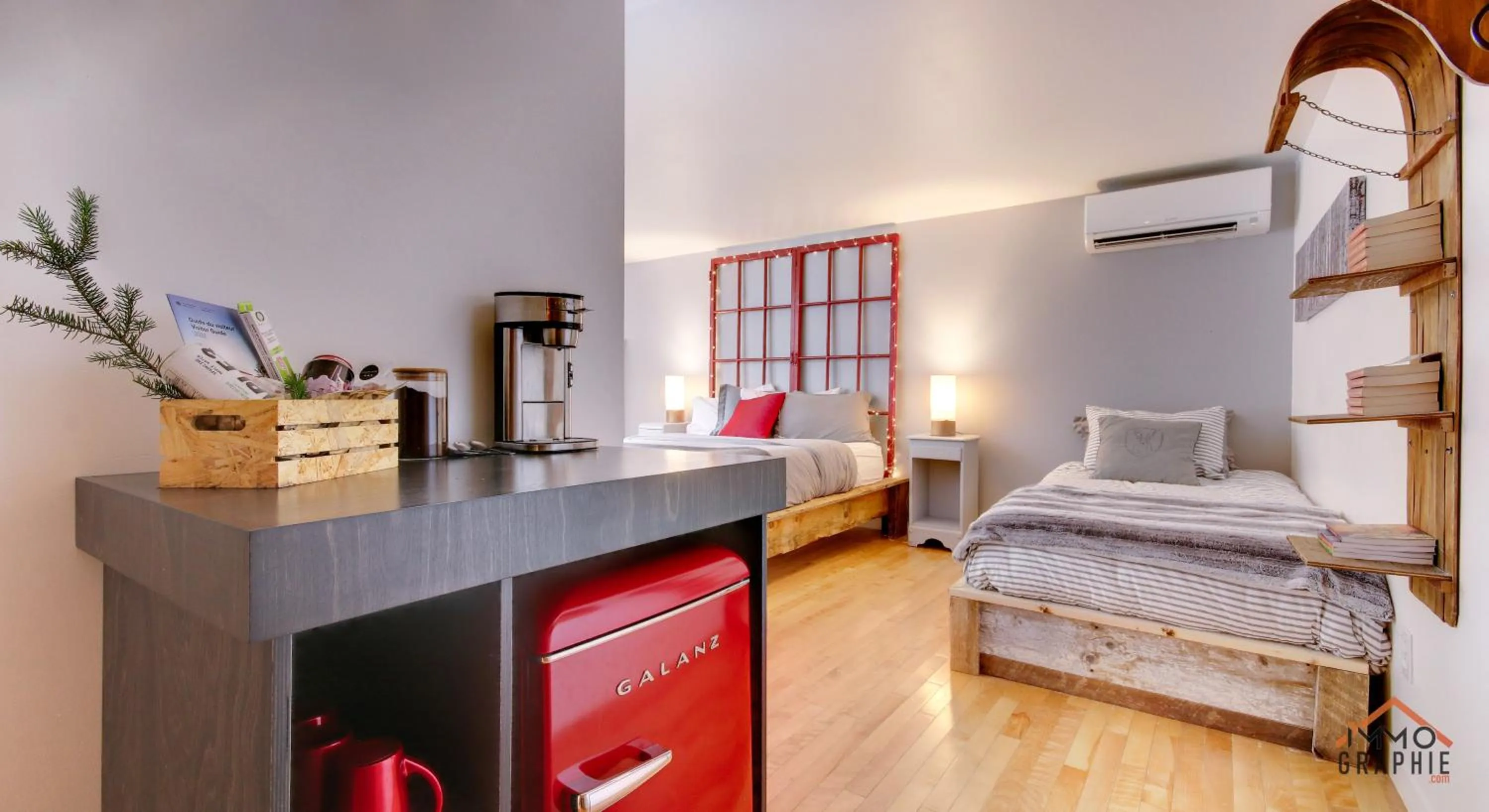 Photo of the whole room, Bed in Maison Cadorette