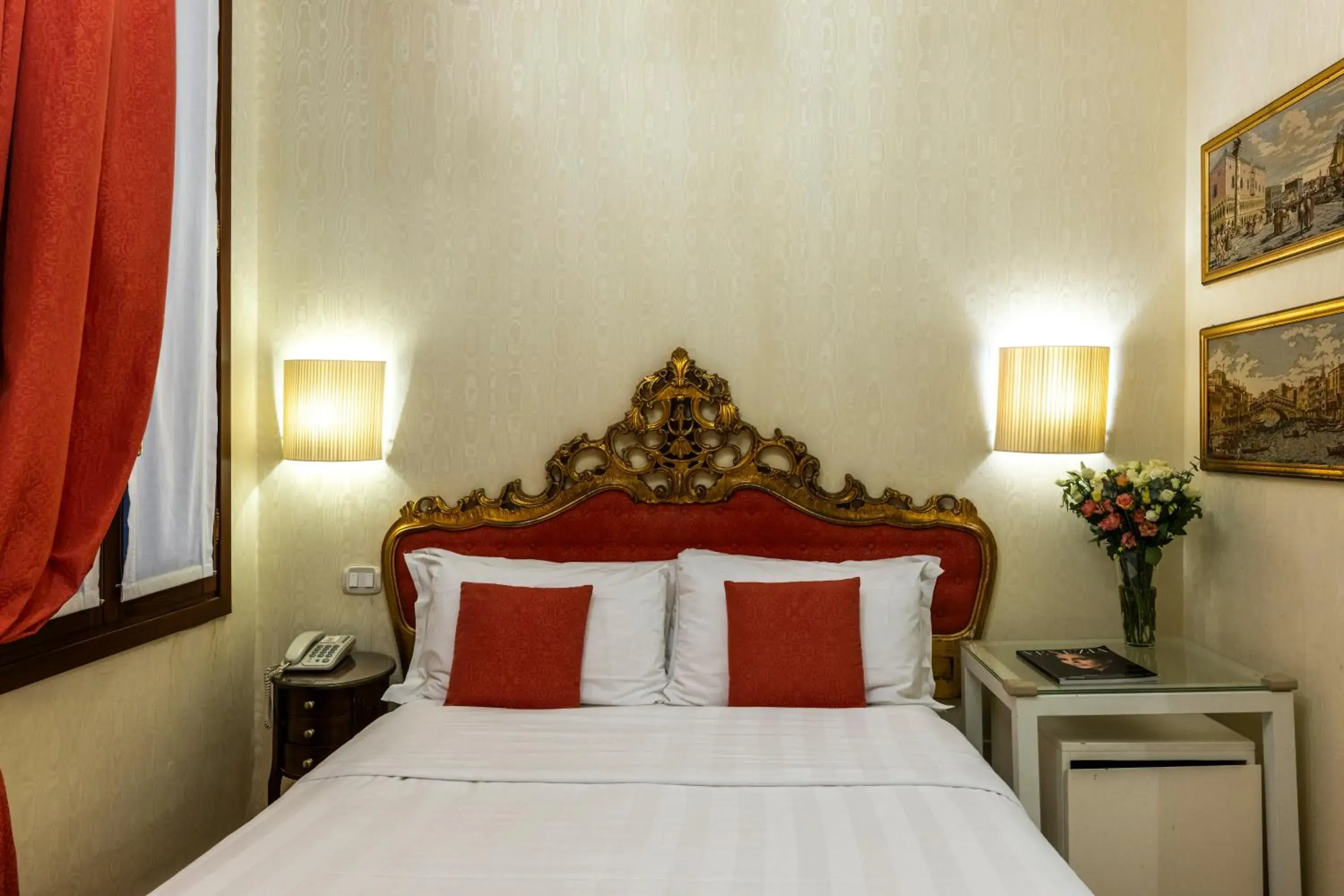 Bed in Hotel Casa Verardo Residenza d'Epoca Bed in Hotel Casa Verardo Residenza d'Epoca