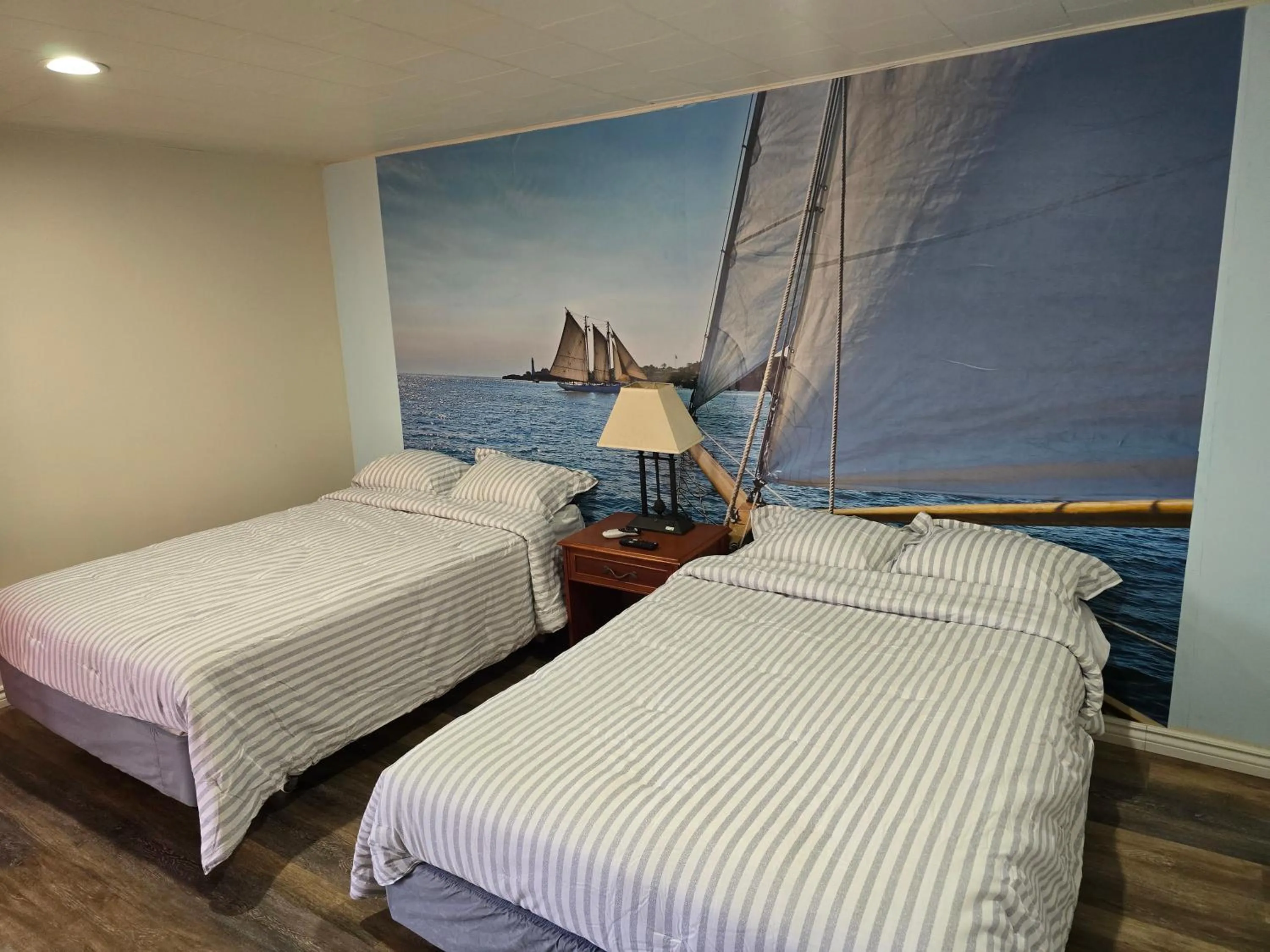 Bed in Stardust Motel