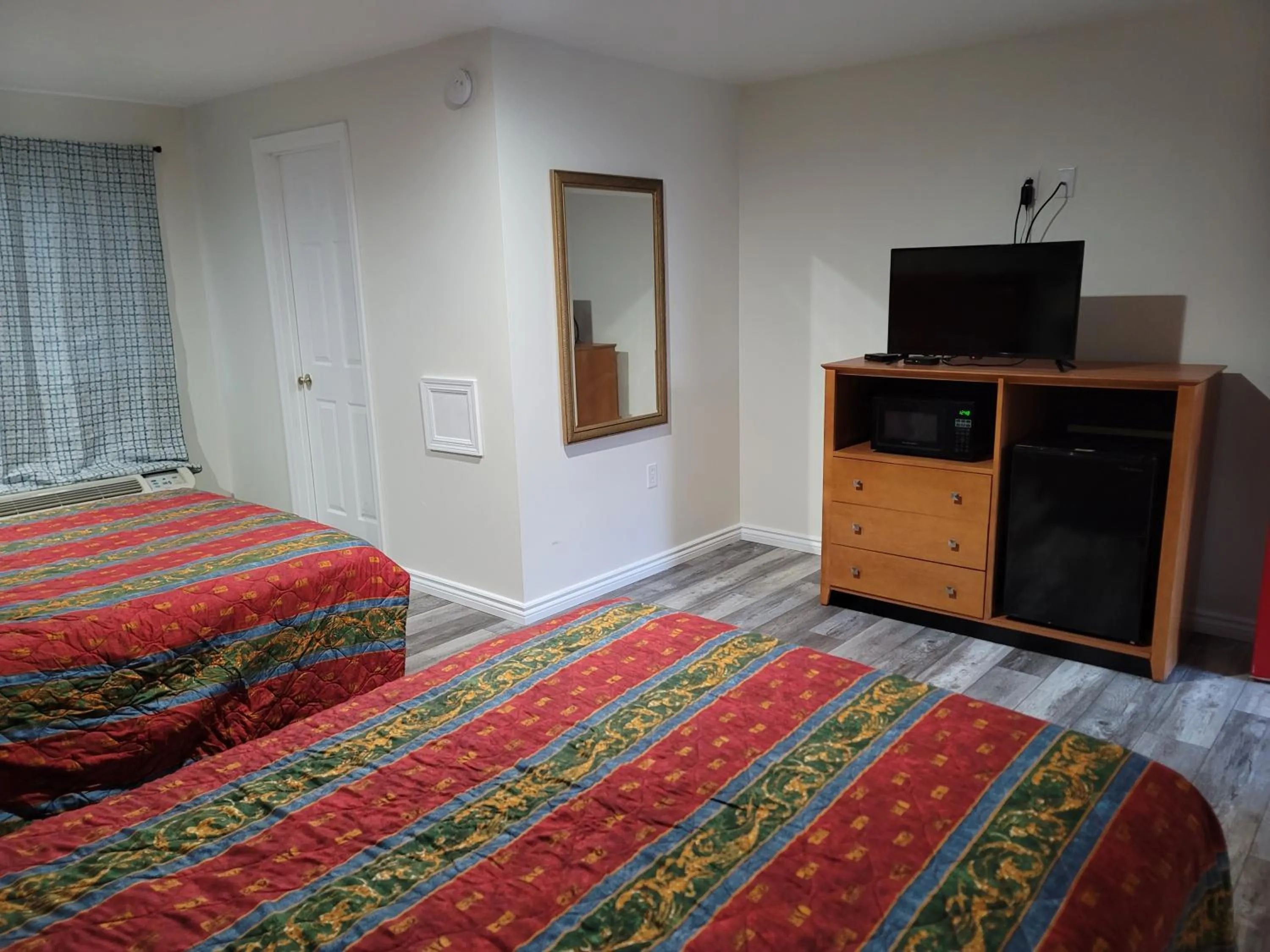 Bed in Stardust Motel