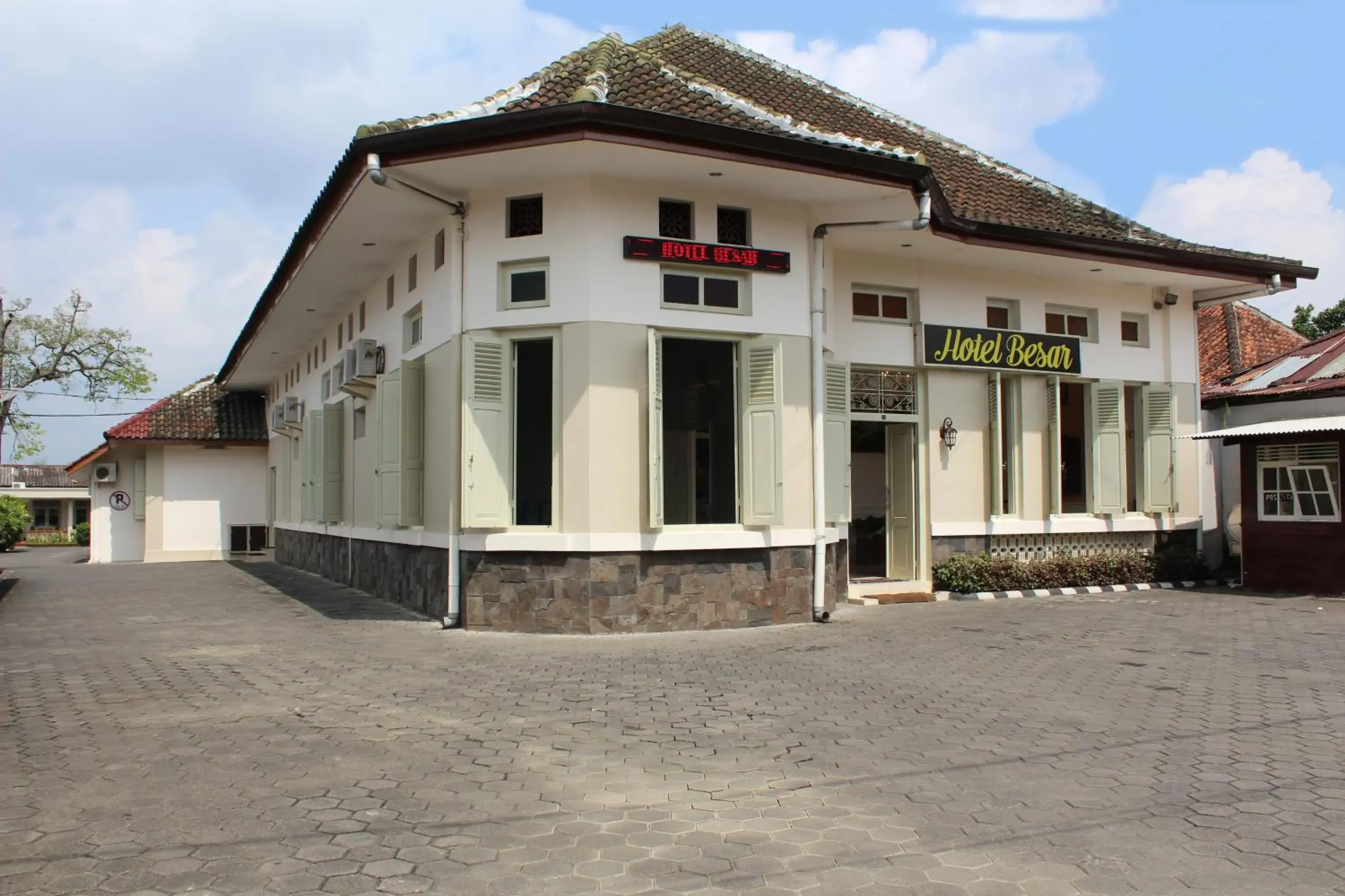Property building in Hotel Besar Purwokerto Property building in Hotel Besar Purwokerto