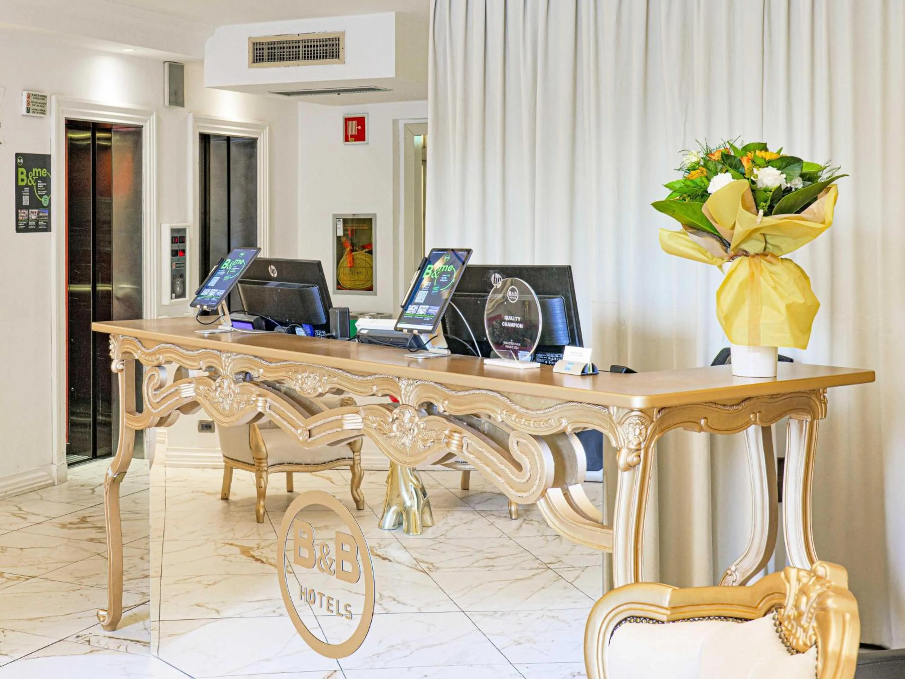 Lobby or reception in B&B Hotel Firenze Laurus Al Duomo