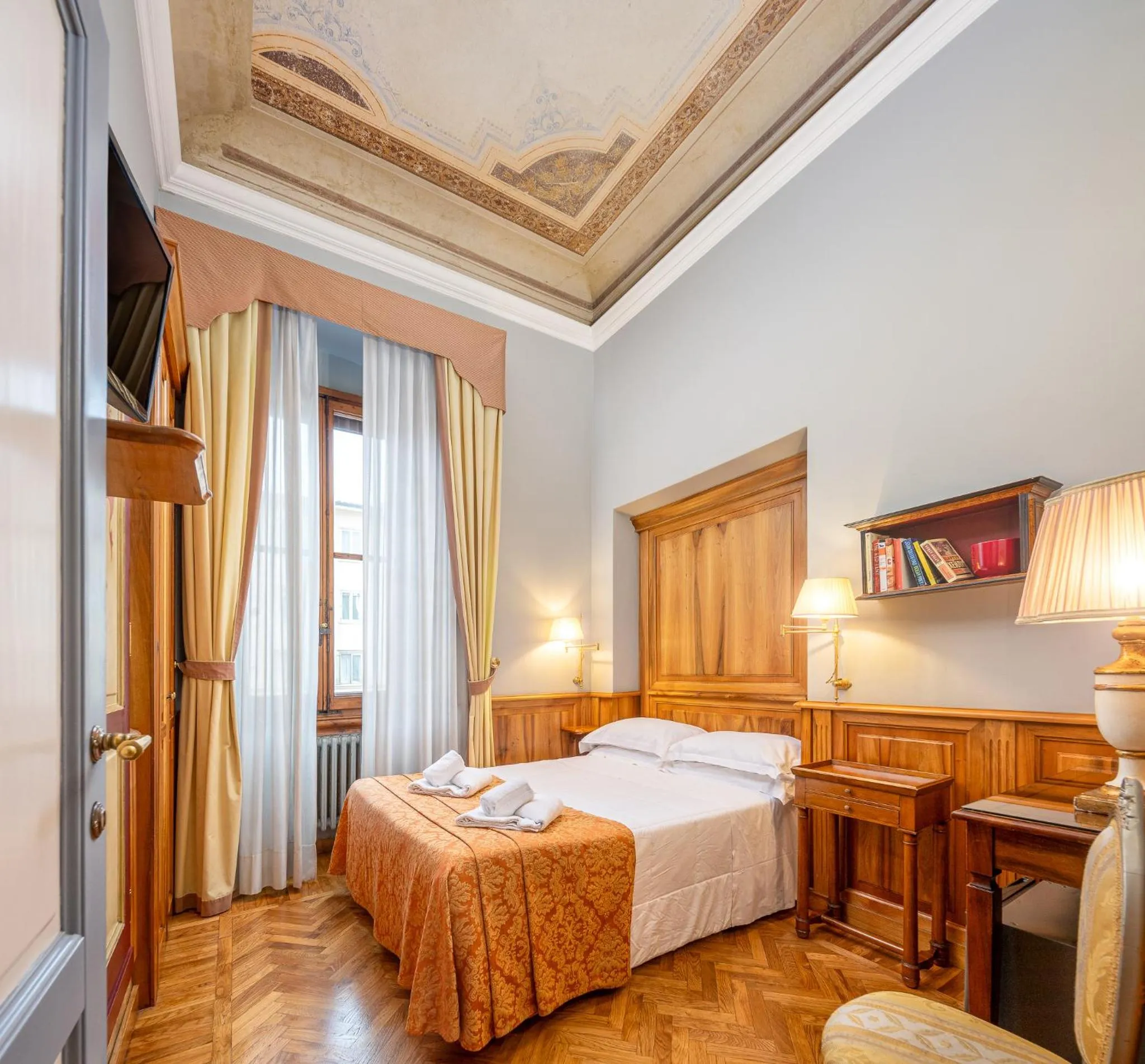 Bed in Il Marzocco Boutique B&B