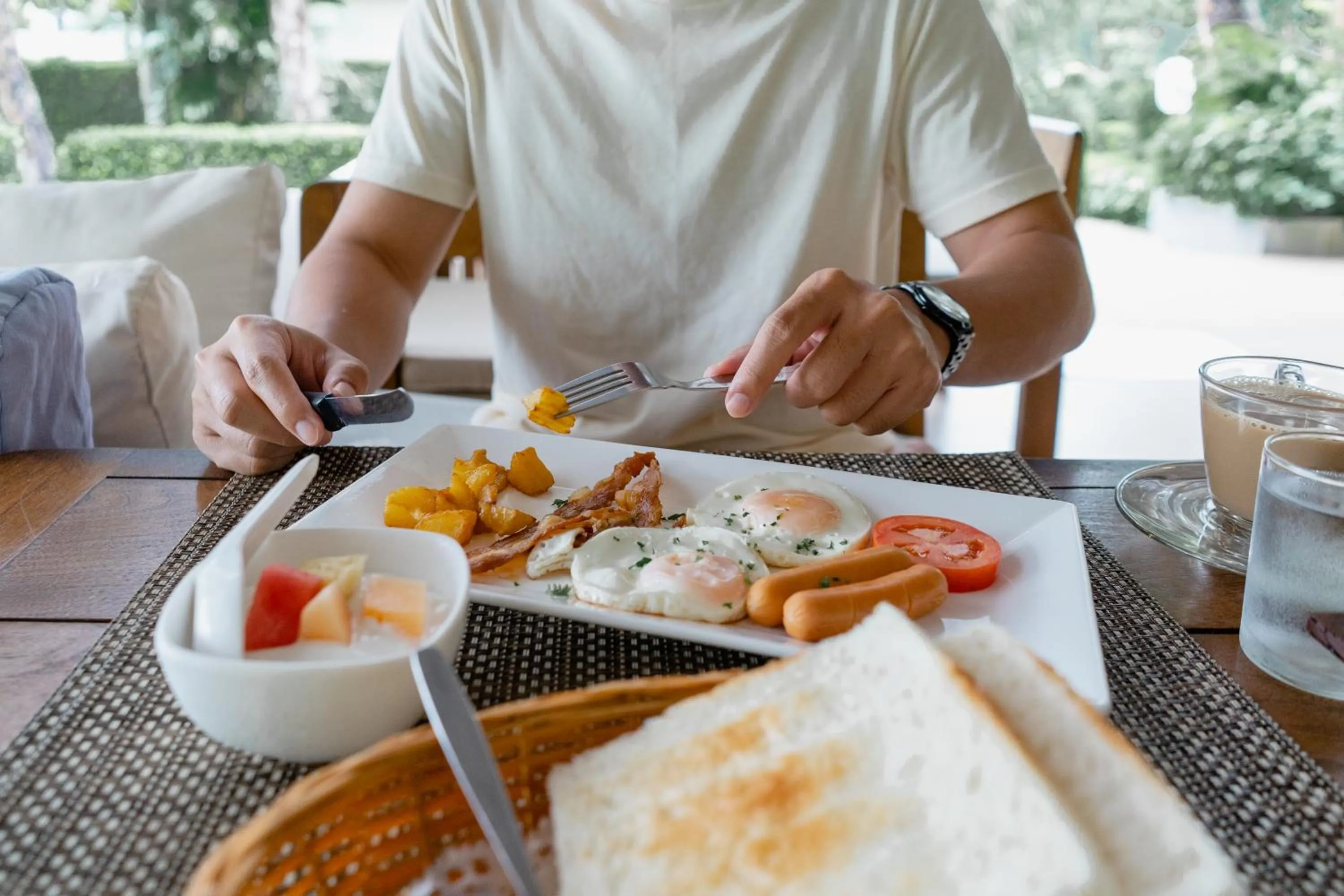 Restaurant/places to eat in Nest Sense Resort