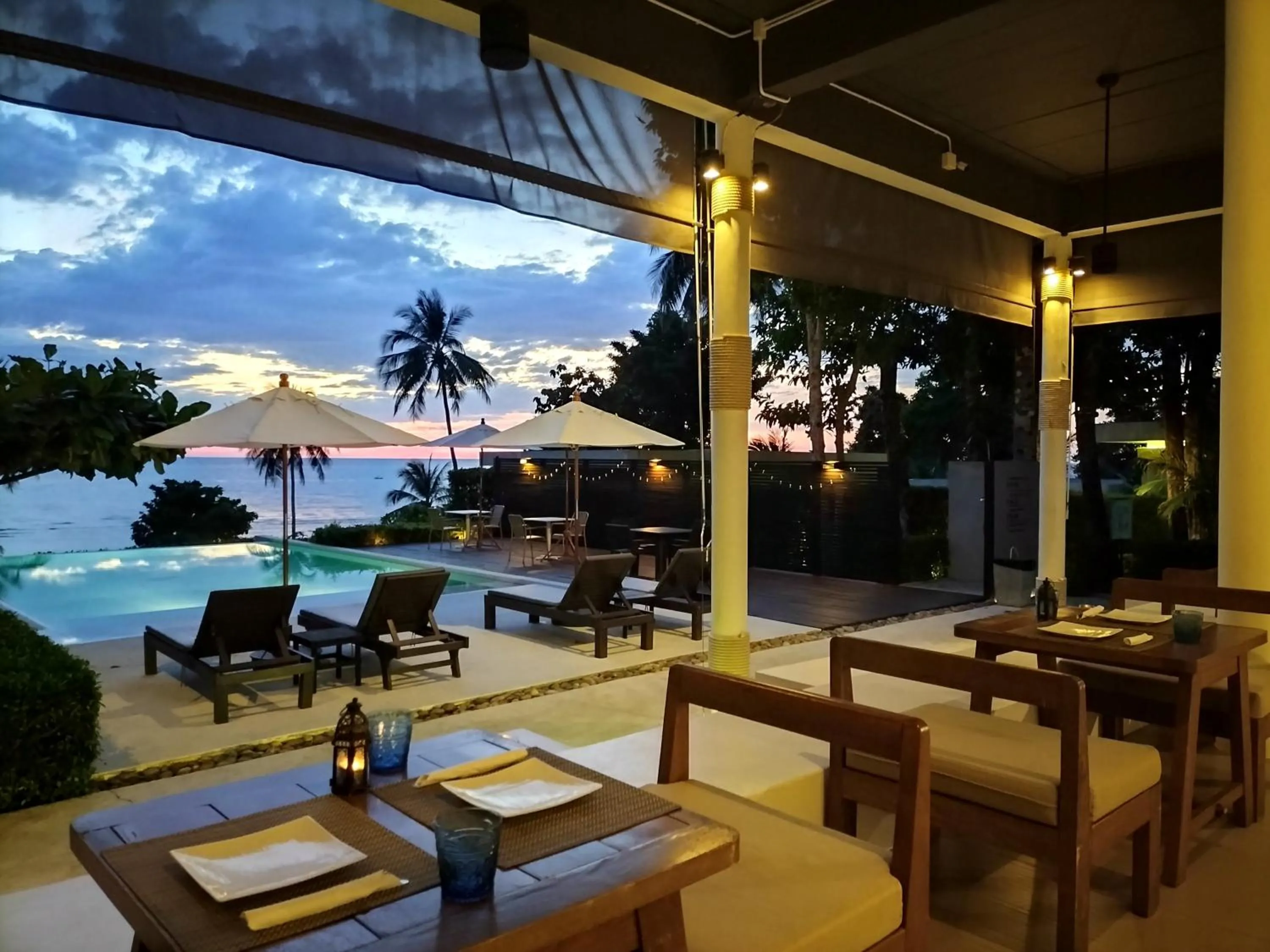 Restaurant/places to eat in Nest Sense Resort