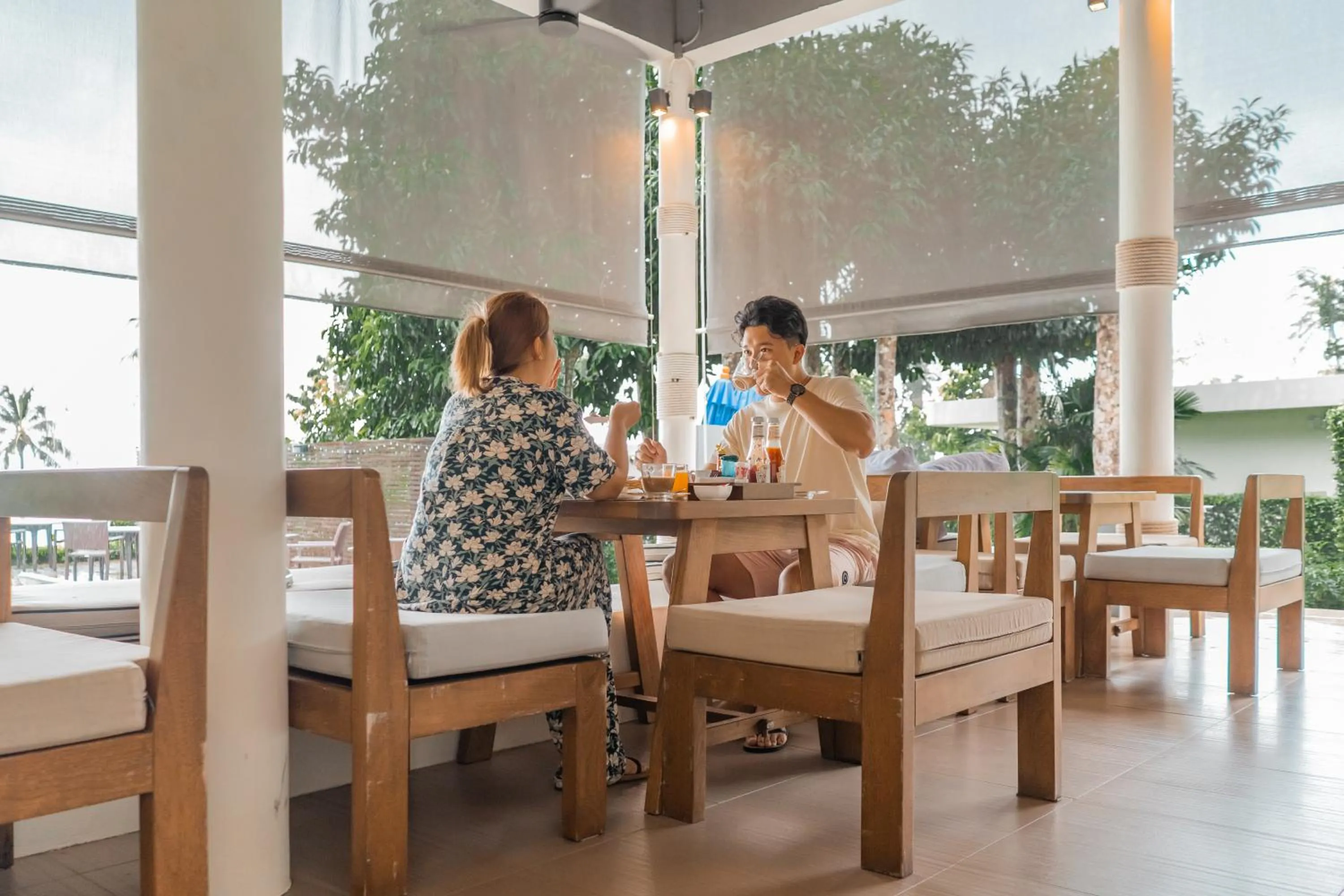 Restaurant/places to eat in Nest Sense Resort