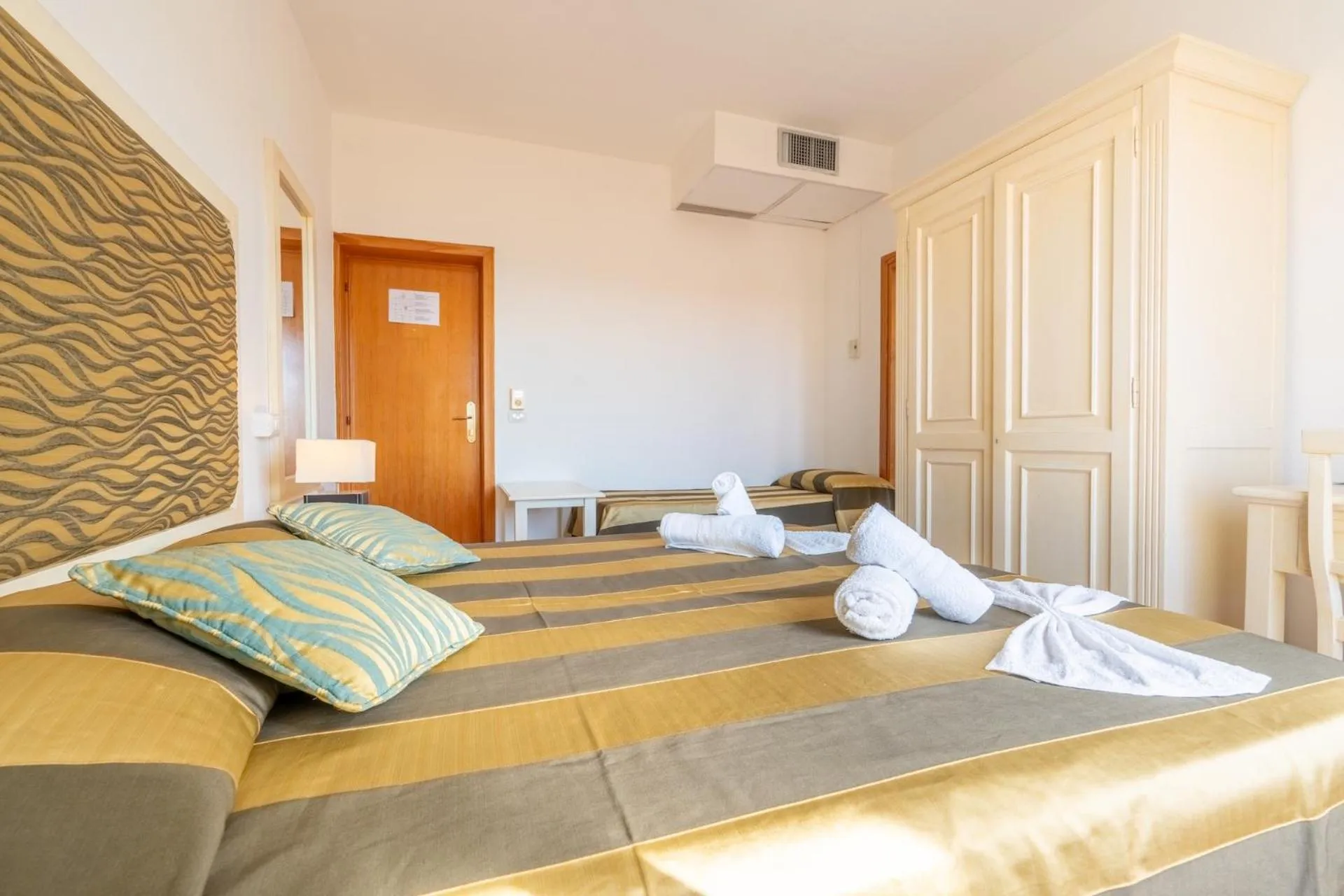 Bed in A.I.R. Hotel Gabbiano