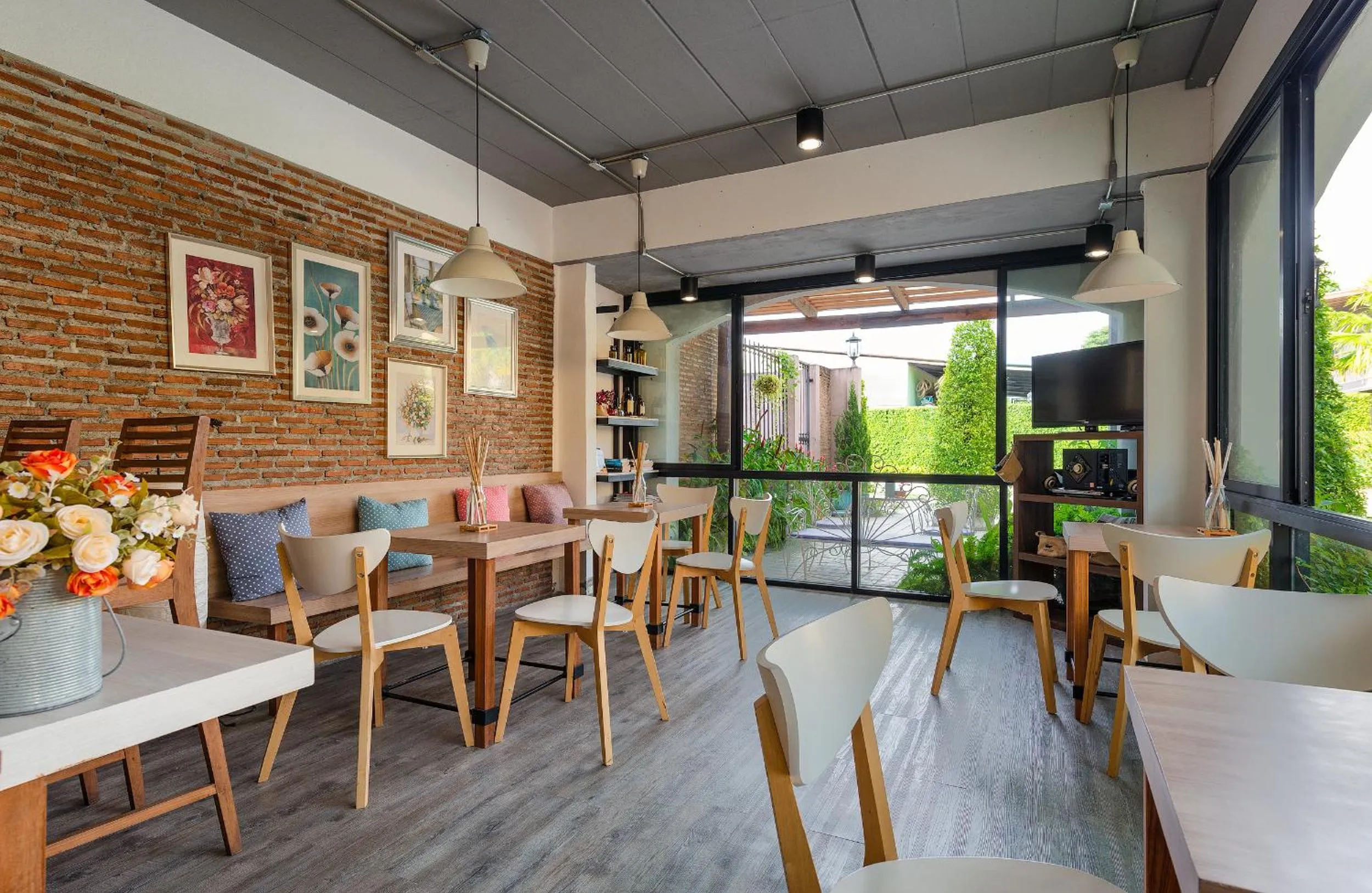 Seating area in Hotel Toscana Trat