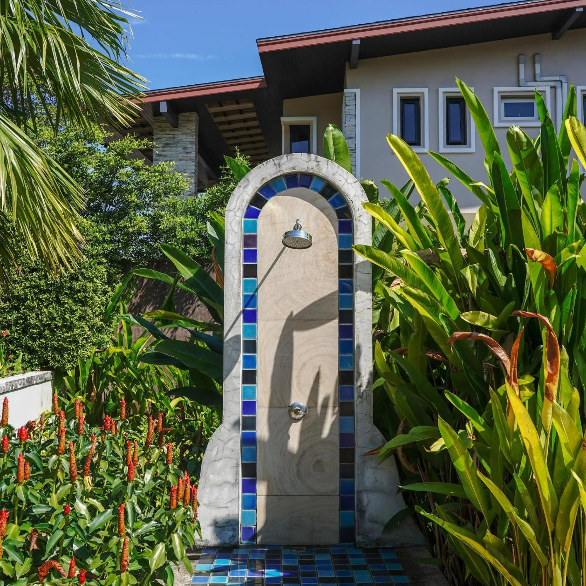 Swimming pool in Hotel Toscana Trat