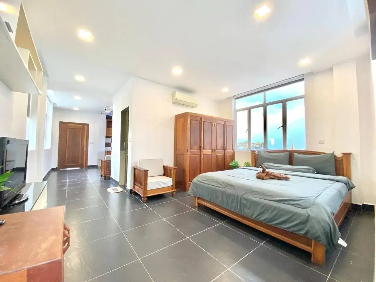 Deluxe One-Bedroom Apartment - Free Mini Bar in WH Bassac Residence Deluxe One-Bedroom Apartment - Free Mini Bar in WH Bassac Residence