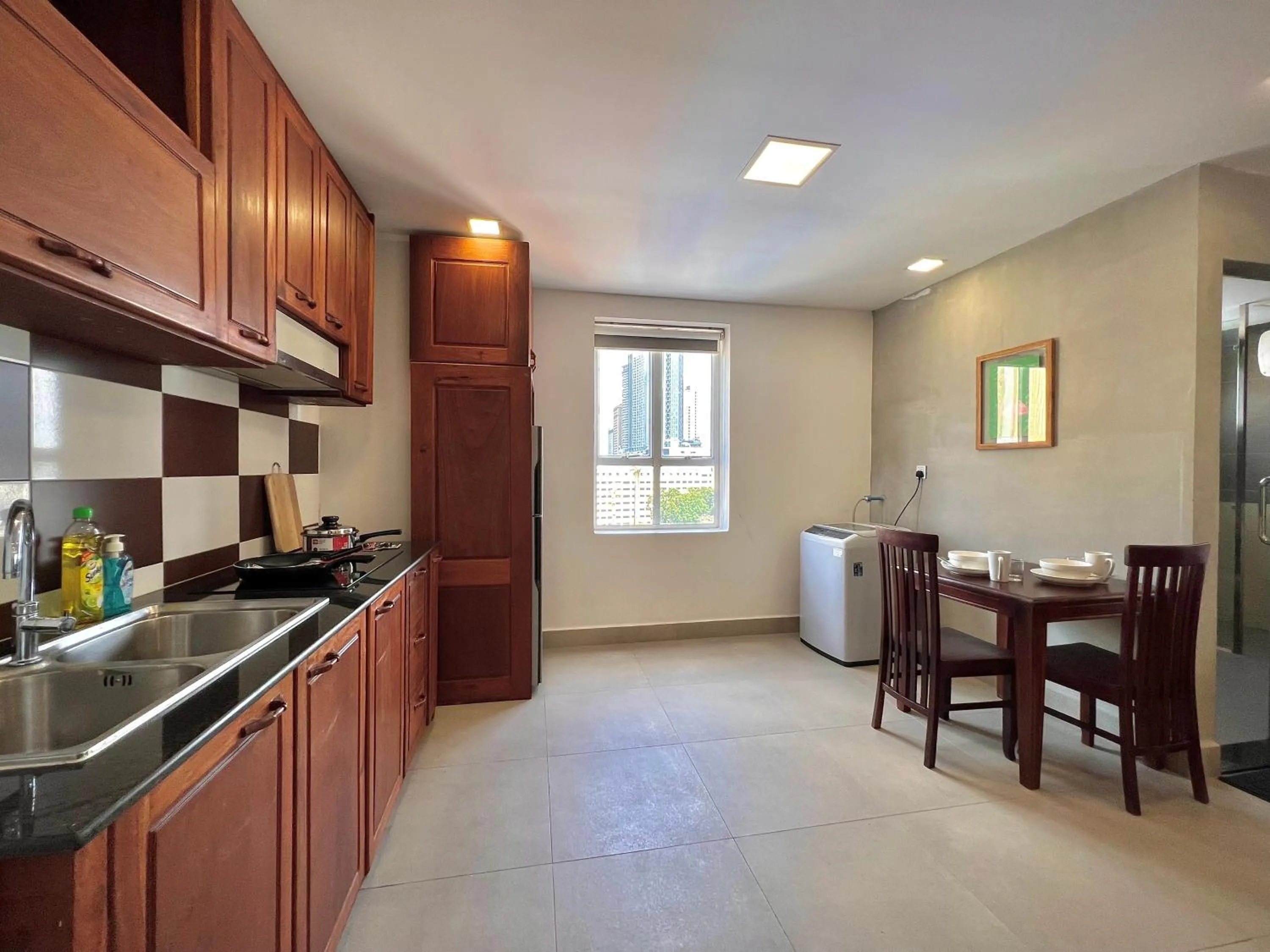 kitchen in WH Bassac Residence