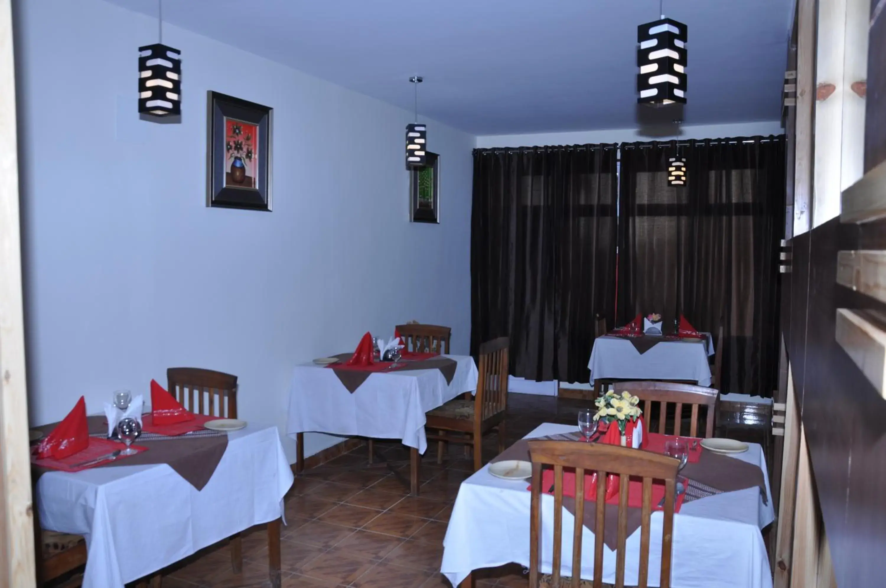 Restaurant/places to eat in Hotel Ekant Restaurant/places to eat in Hotel Ekant