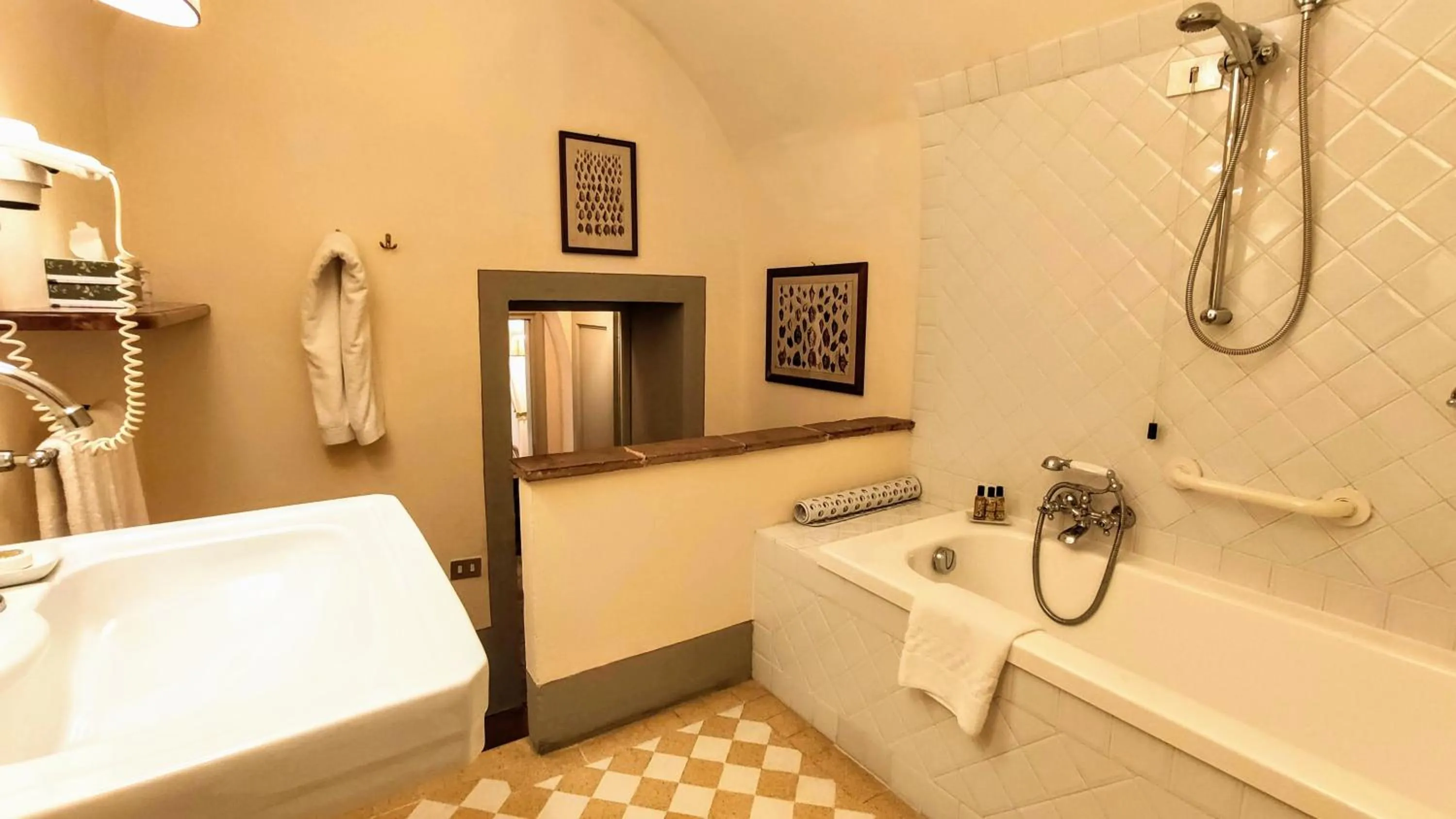 Bathroom in Villa Il Poggiale Dimora Storica