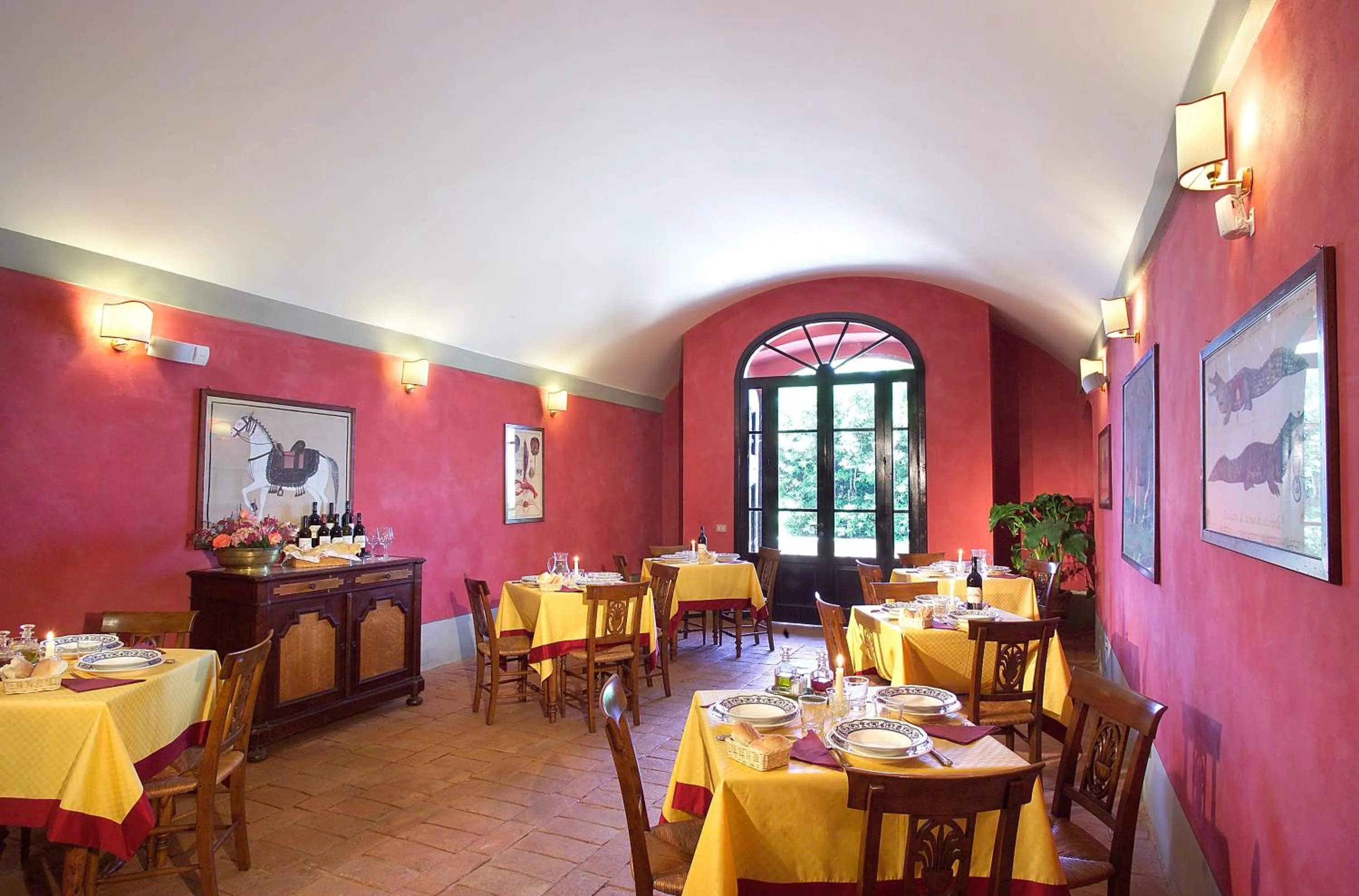 Restaurant/places to eat in Villa Il Poggiale Dimora Storica