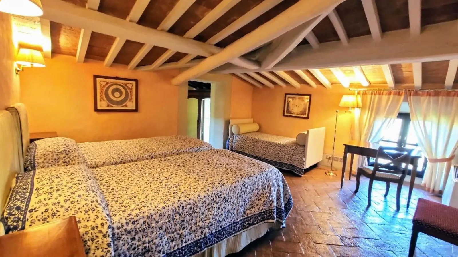 Photo of the whole room, Bed in Villa Il Poggiale Dimora Storica