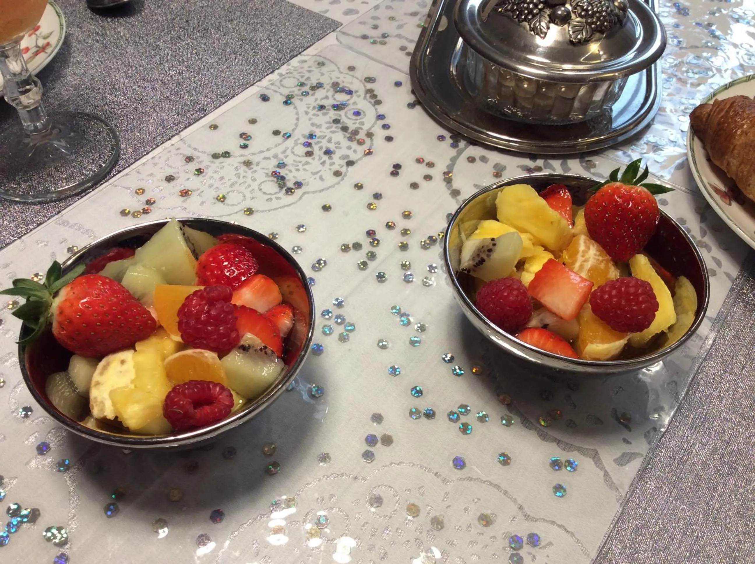 Breakfast in Suite EUGENIE piscine MAISON BLANCHE TULLE