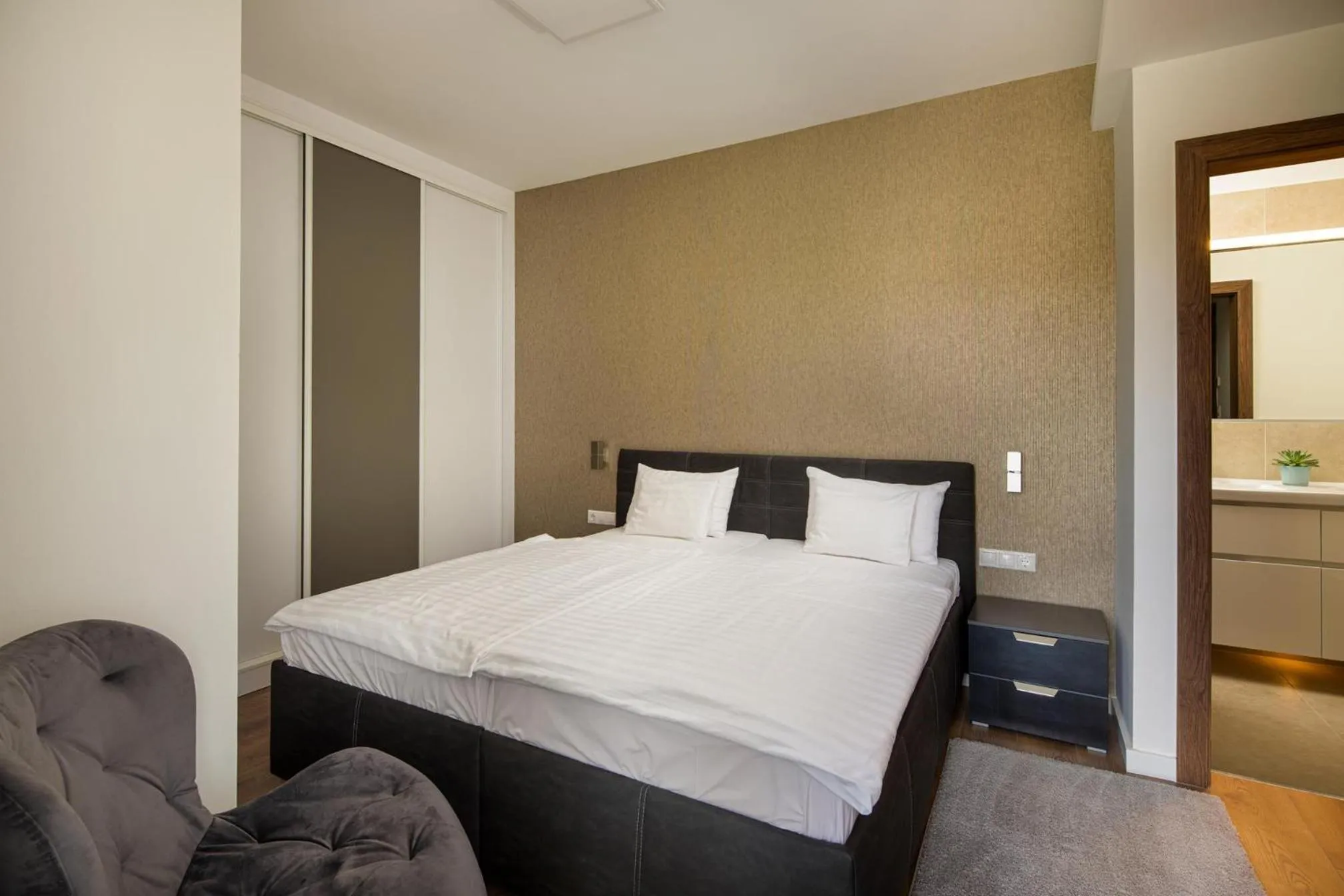 Bedroom, Bed in Spa Residence Carbona Onyx Deluxe Apartman