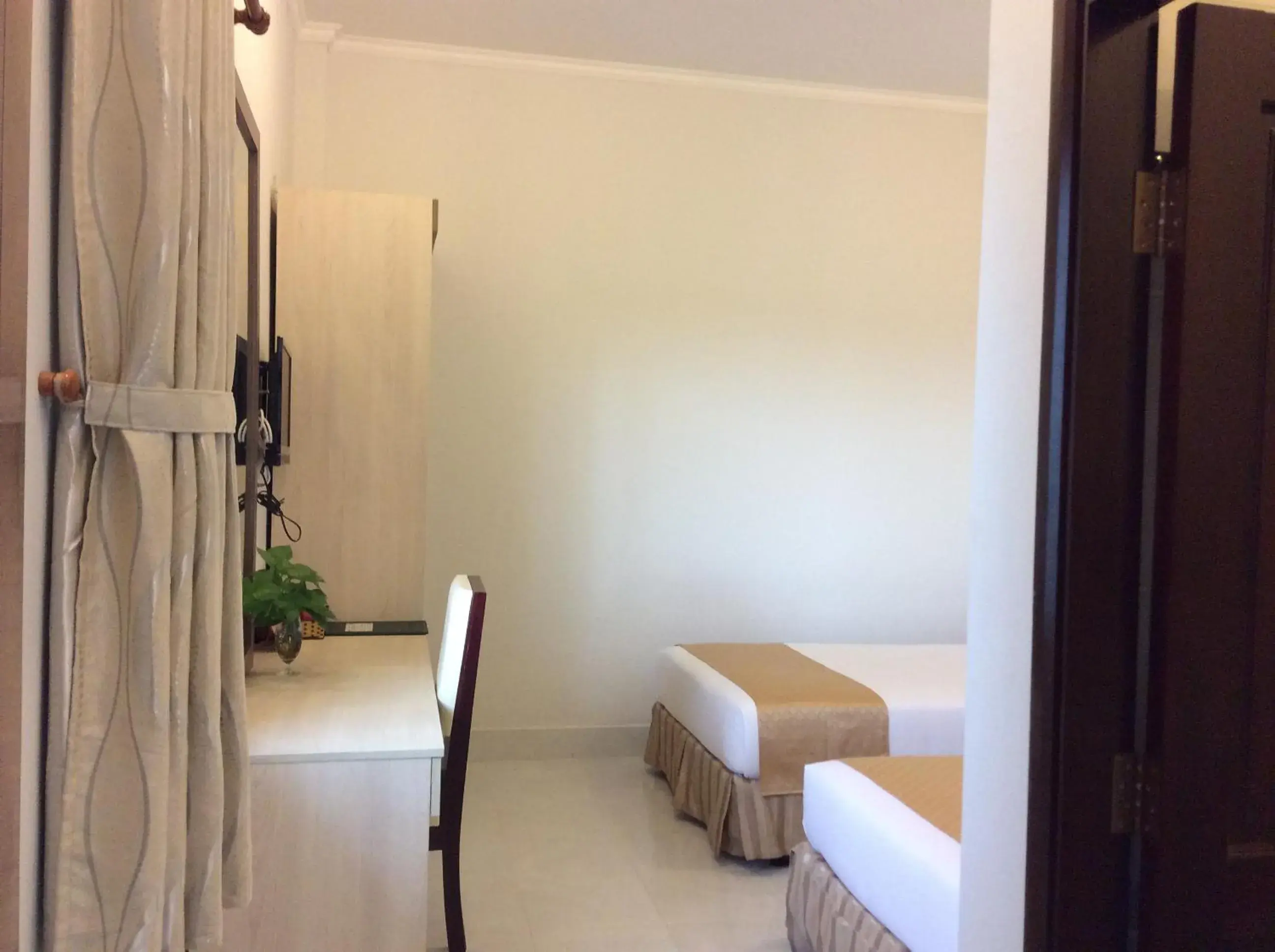 Decorative detail, Bed in Hau Giang 2 Hotel Cần Thơ Decorative detail, Bed in Hau Giang 2 Hotel Cần Thơ