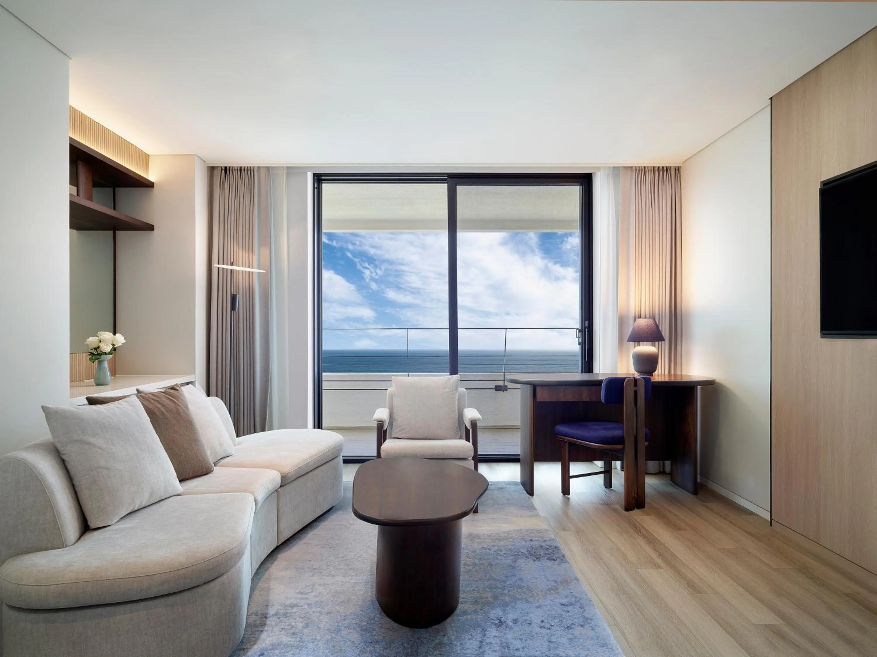 Living room in Parnas Hotel Jeju